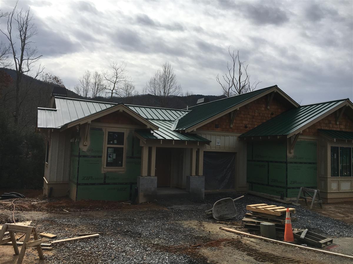 A picture of the property located at 31 MANDOLIN DR, BLACK MOUNTAIN NC 28711.