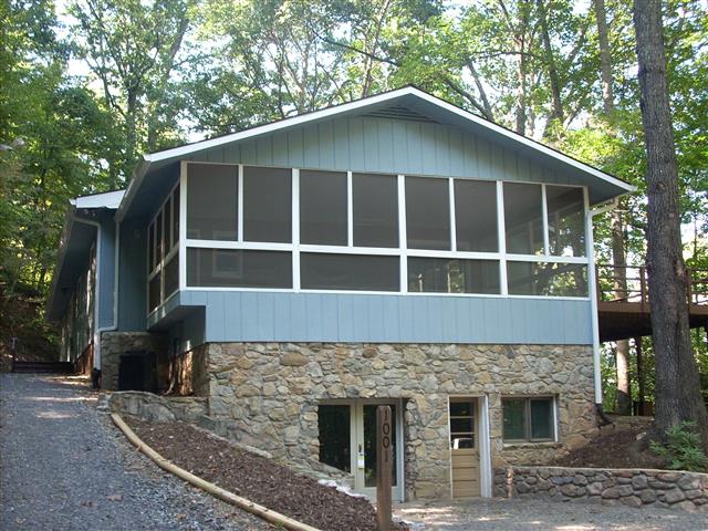 A picture of the property located at 1001 NC 9 HWY UNINCORPORATED.