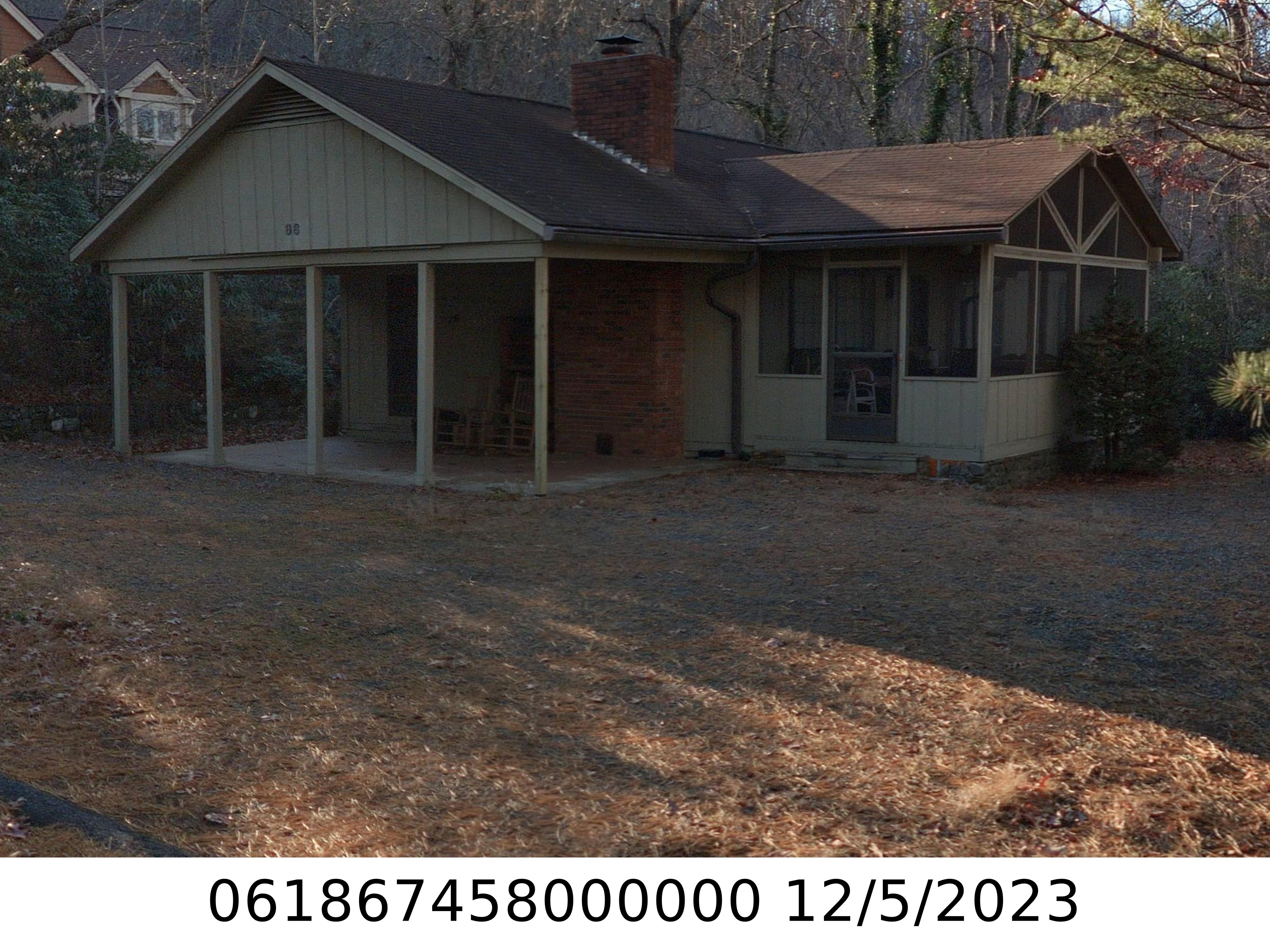 A picture of the property located at 86 MOUNTAIN VIEW RD, BLACK MOUNTAIN NC 28711.