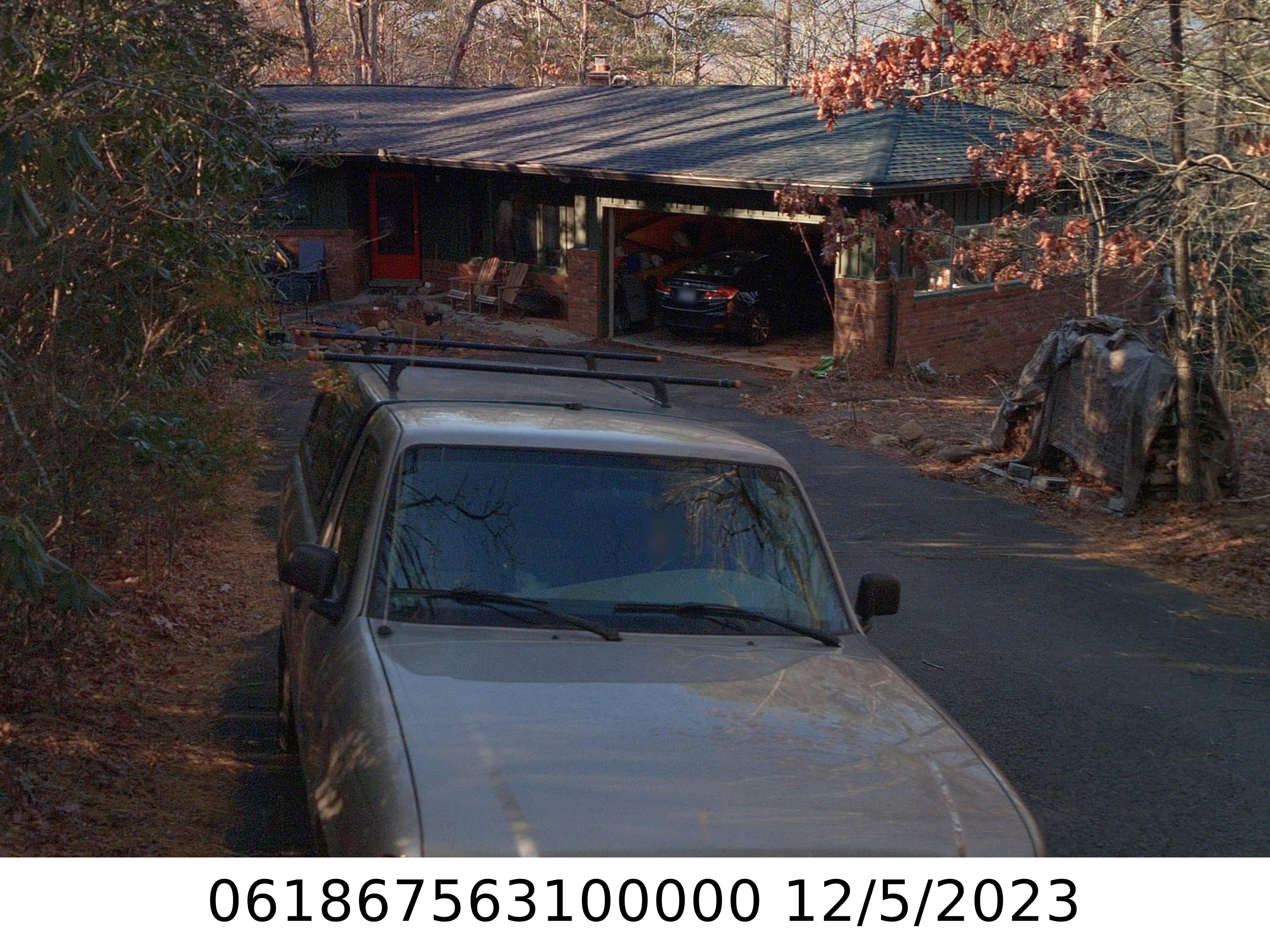 A picture of the property located at 84 MOUNTAIN VIEW RD, BLACK MOUNTAIN NC 28711.