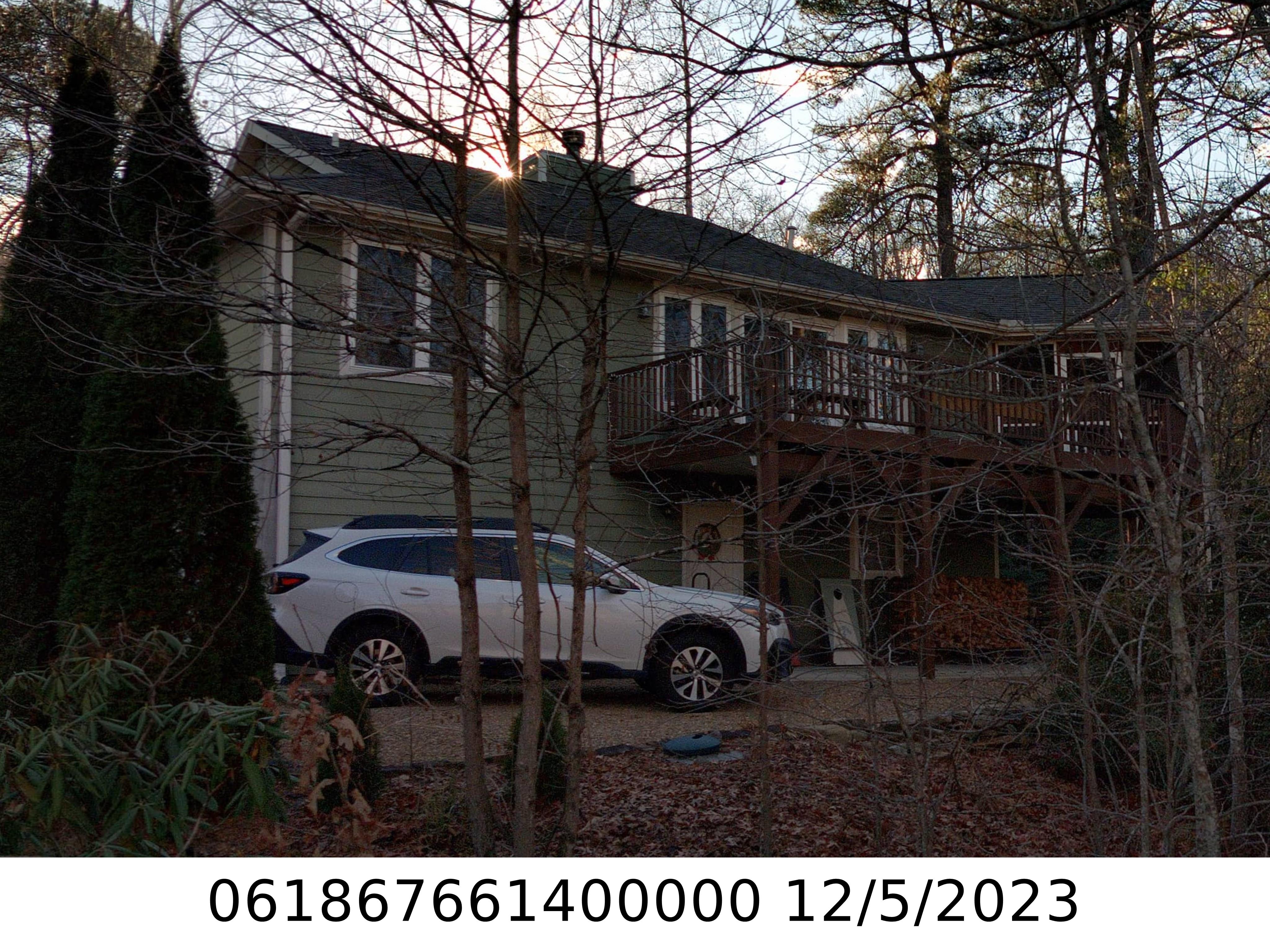 A picture of the property located at 82 MOUNTAIN VIEW RD, BLACK MOUNTAIN NC 28711.