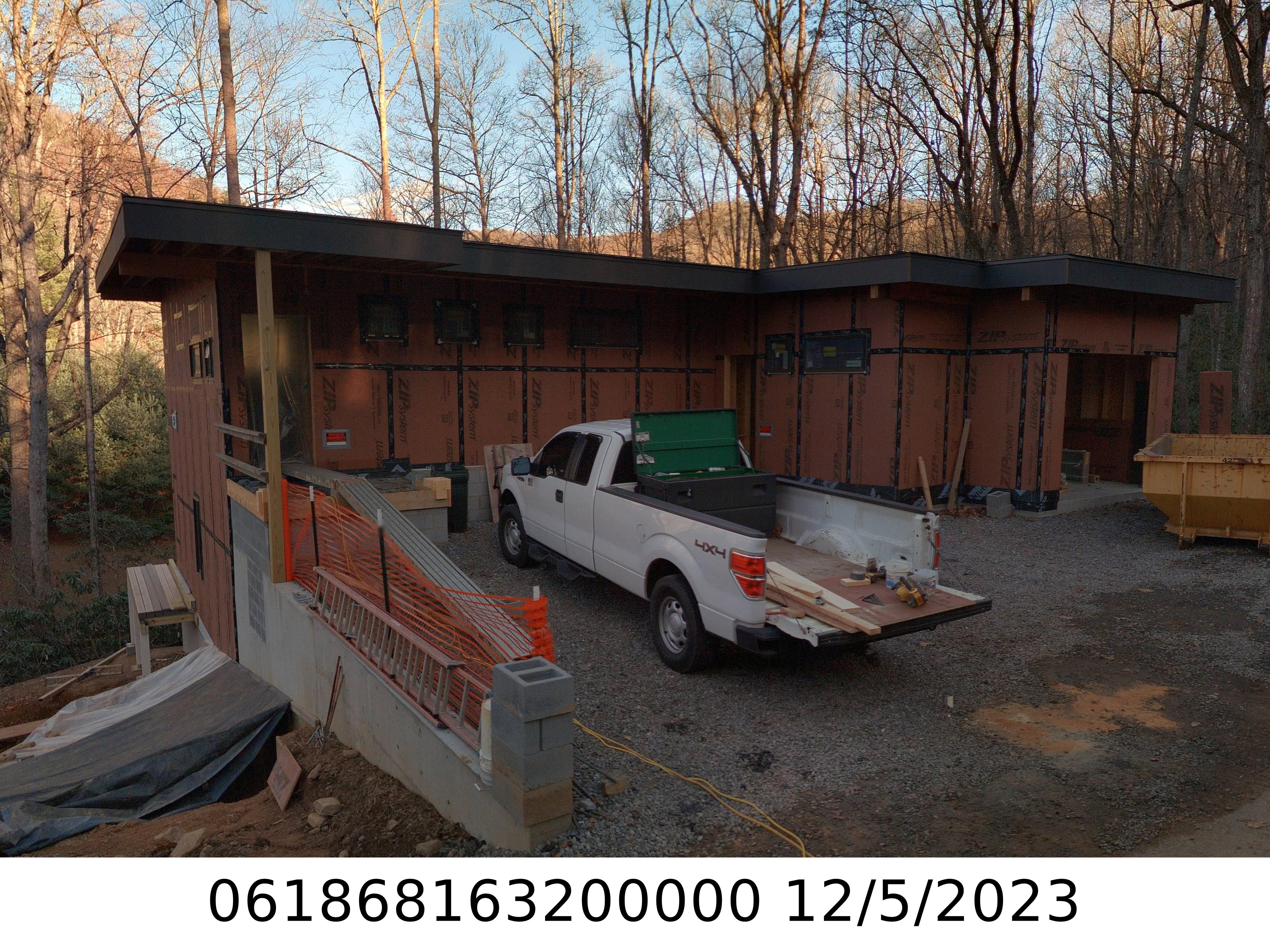 A picture of the property located at 51 MOUNTAIN VIEW RD, BLACK MOUNTAIN NC 28711.