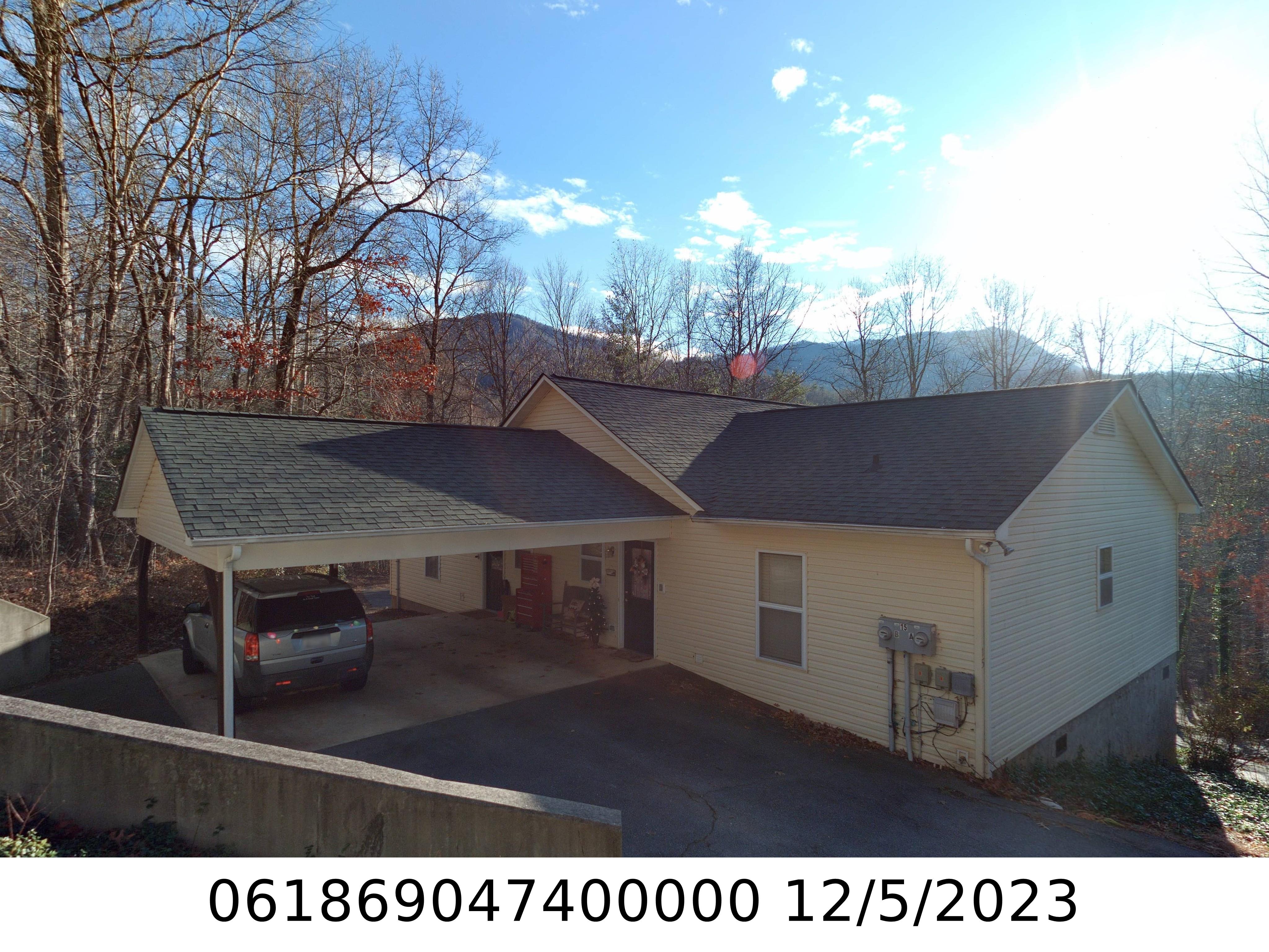 A picture of the property located at 15 TREE CANOPY LN, BLACK MOUNTAIN NC 28711.