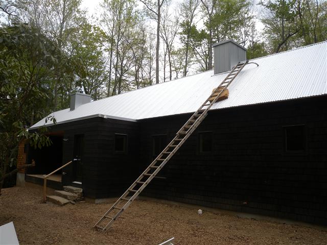 A picture of the property located at 105 MAGNOLIA RD, BLACK MOUNTAIN NC 28711.