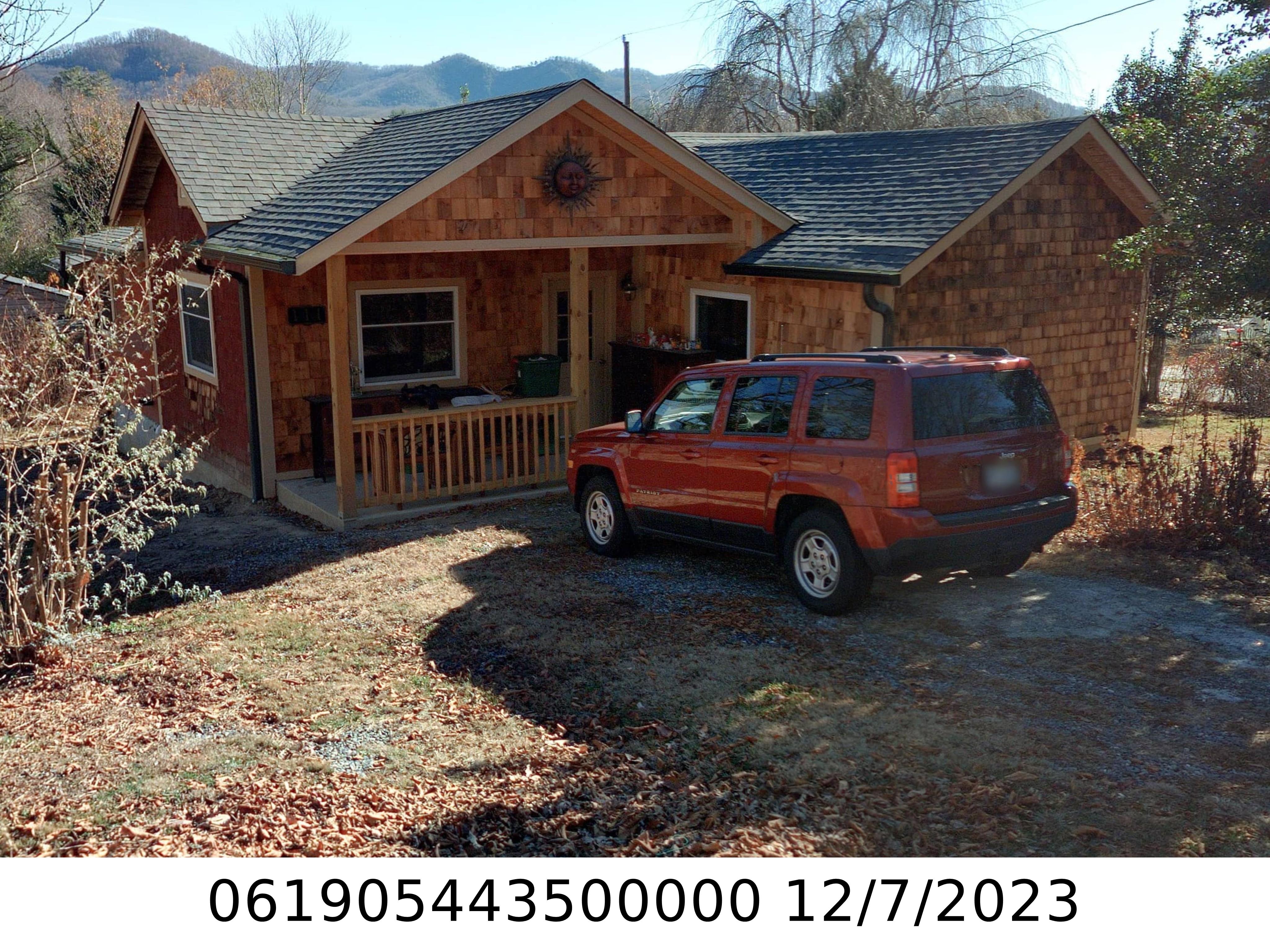 A picture of the property located at 111 ALTAMAHAW AVE, BLACK MOUNTAIN NC 28711.