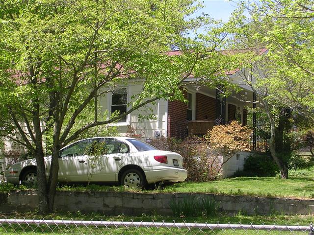 A picture of the property located at 200 SWANNANOA AVE BLACK MOUNTAIN NC.