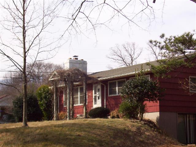 A picture of the property located at 112 SWANNANOA AVE, BLACK MOUNTAIN NC 28711.
