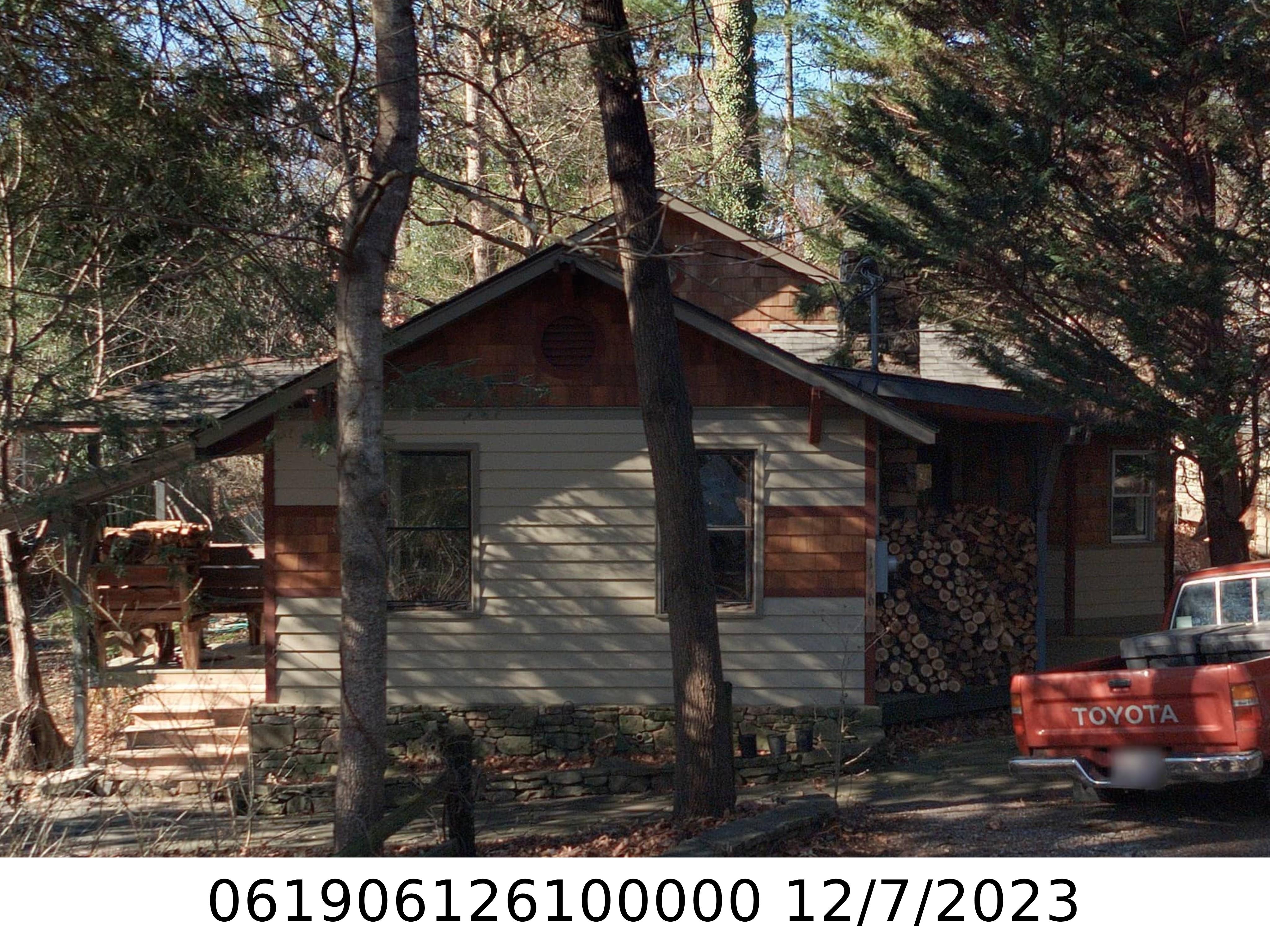 A picture of the property located at 116 WALNUT ST, BLACK MOUNTAIN NC 28711.
