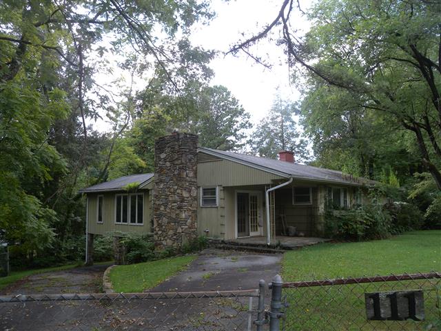 A picture of the property located at 111 WALNUT ST, BLACK MOUNTAIN NC 28711.