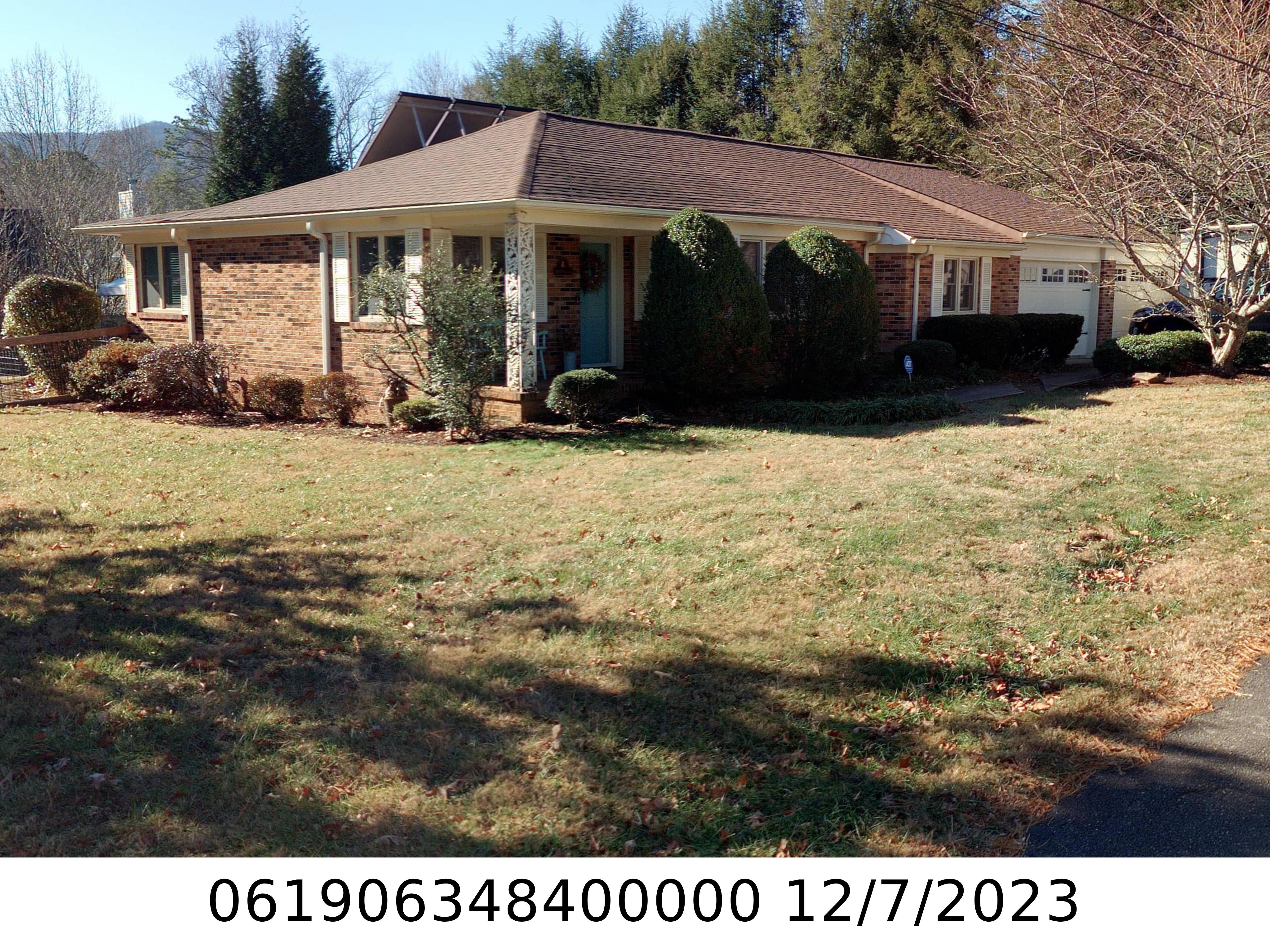 A picture of the property located at 101 POPLAR ST, BLACK MOUNTAIN NC 28711.