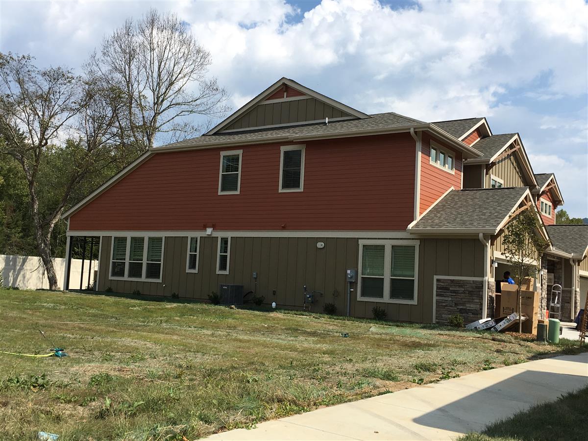 A picture of the property located at 504 SWEET BIRCH PARK LN BLACK MOUNTAIN NC.