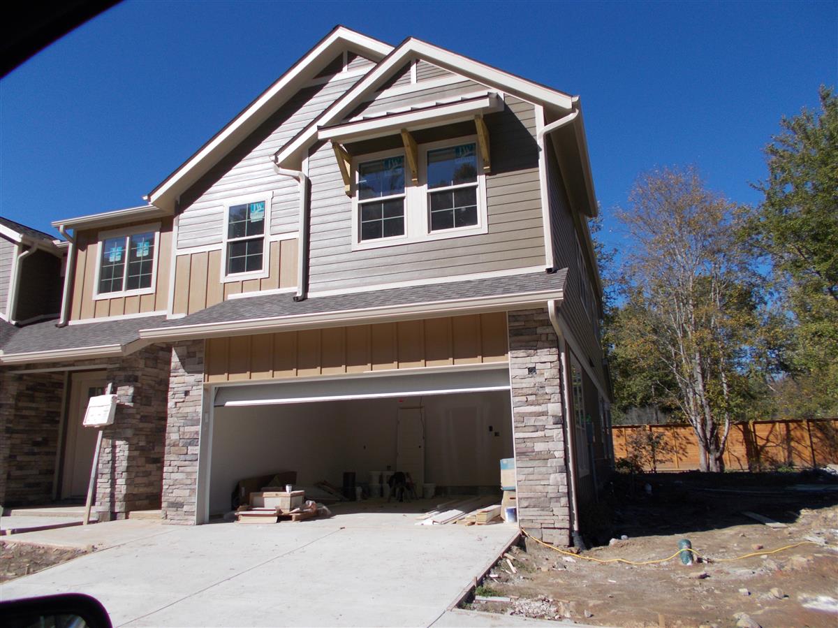 A picture of the property located at 522 SWEET BIRCH PARK LN, BLACK MOUNTAIN NC 28711.