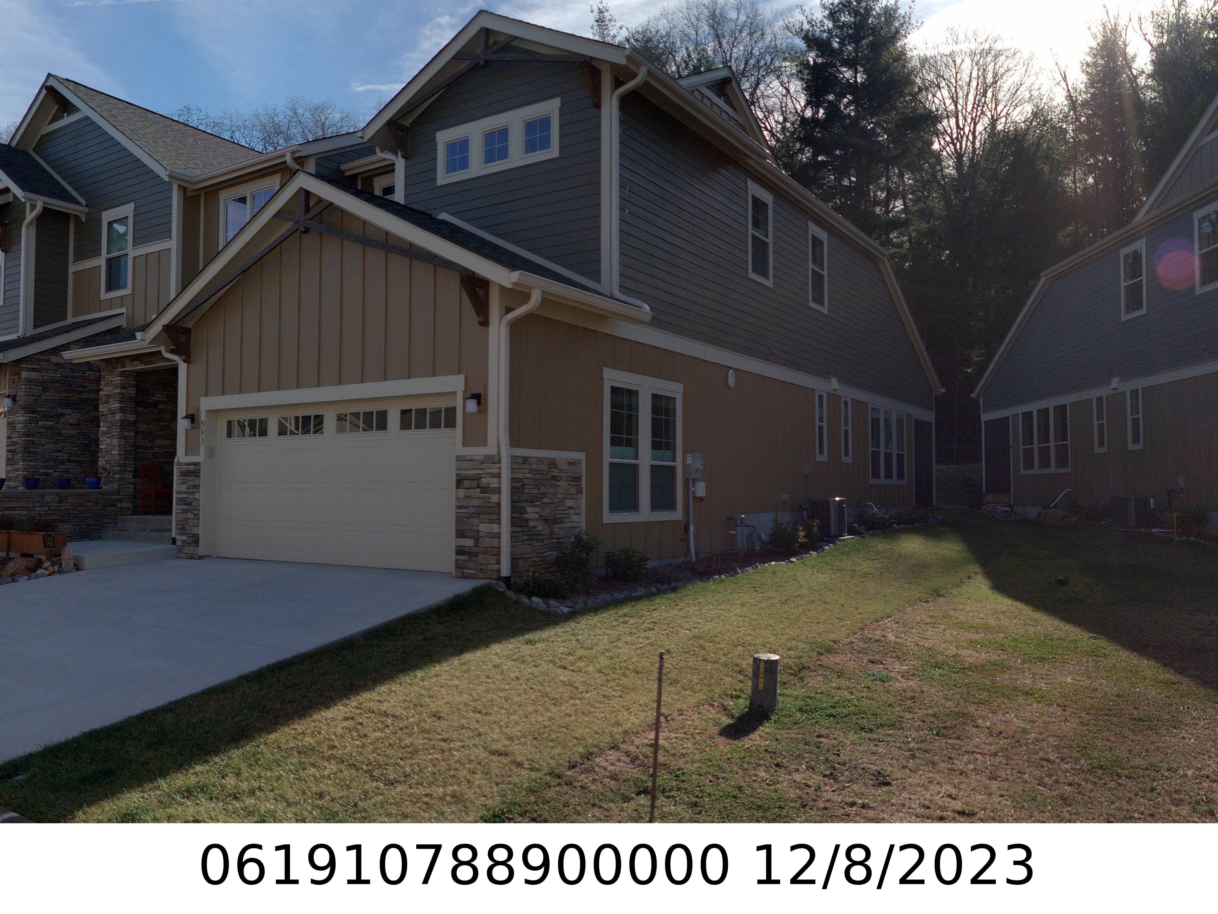 A picture of the property located at 543 SWEET BIRCH PARK LN, BLACK MOUNTAIN NC 28711.