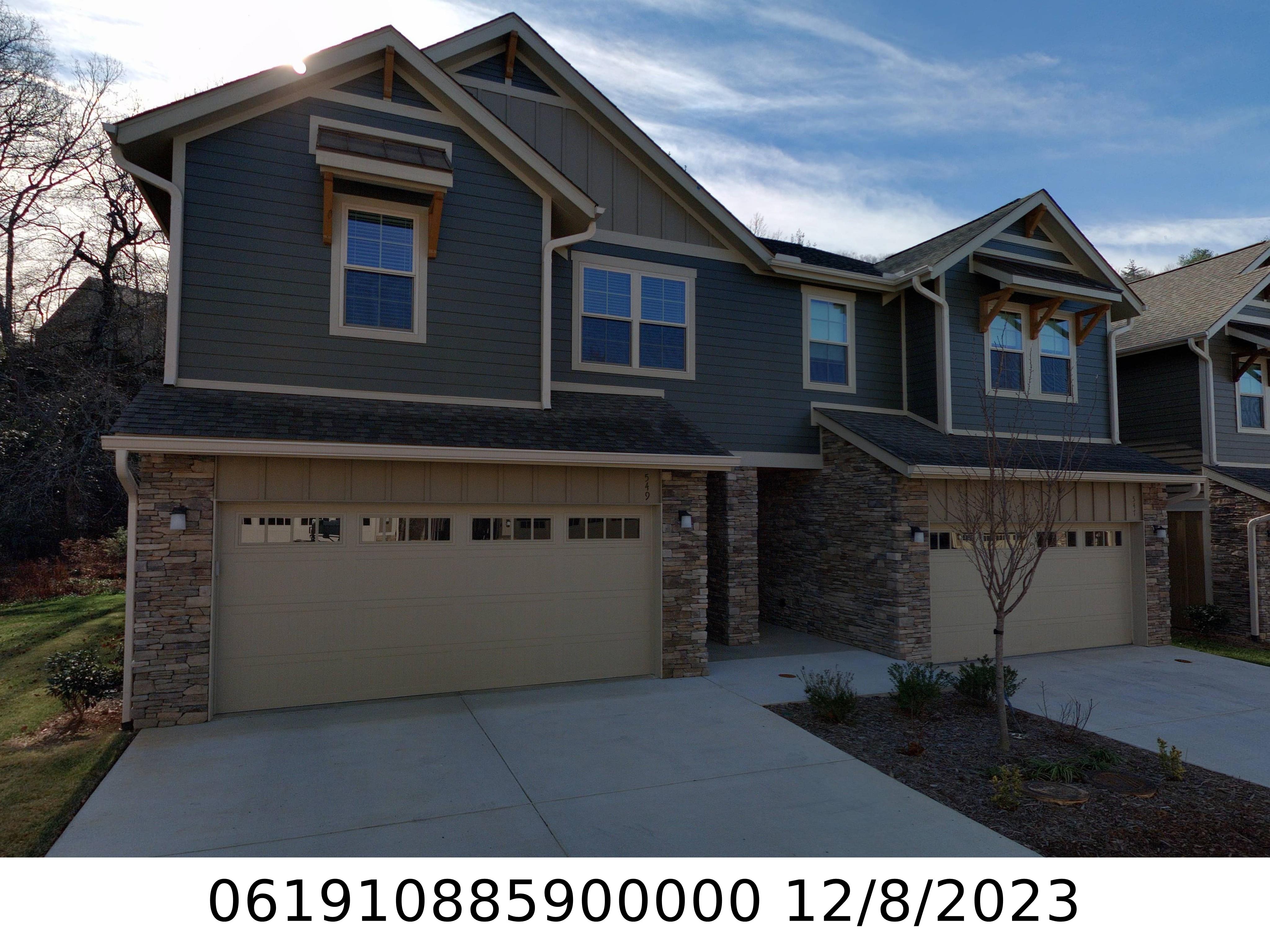 A picture of the property located at 547 SWEET BIRCH PARK LN, BLACK MOUNTAIN NC 28711.