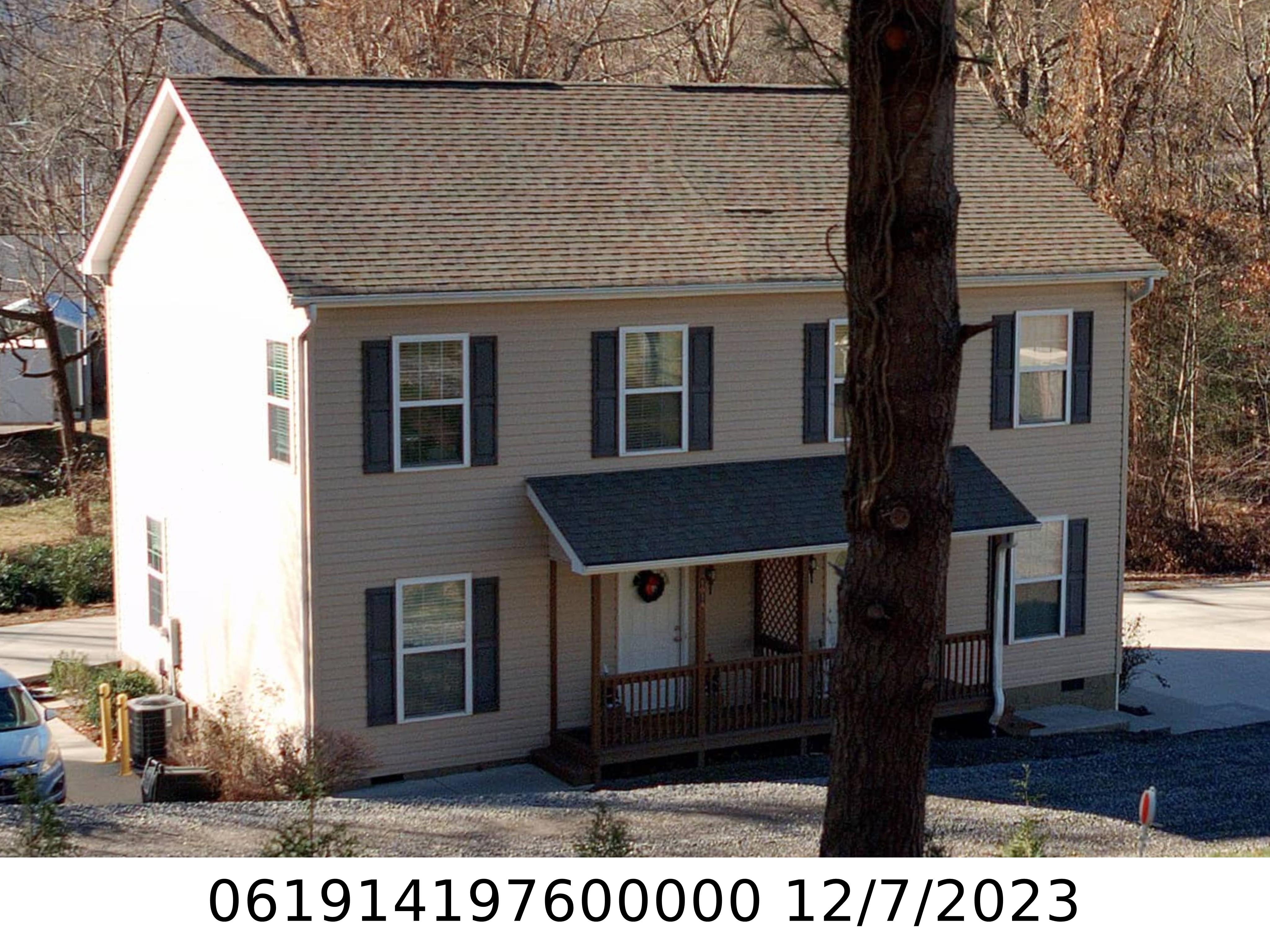 A picture of the property located at 101 CRAGMONT RD, BLACK MOUNTAIN NC 28711.