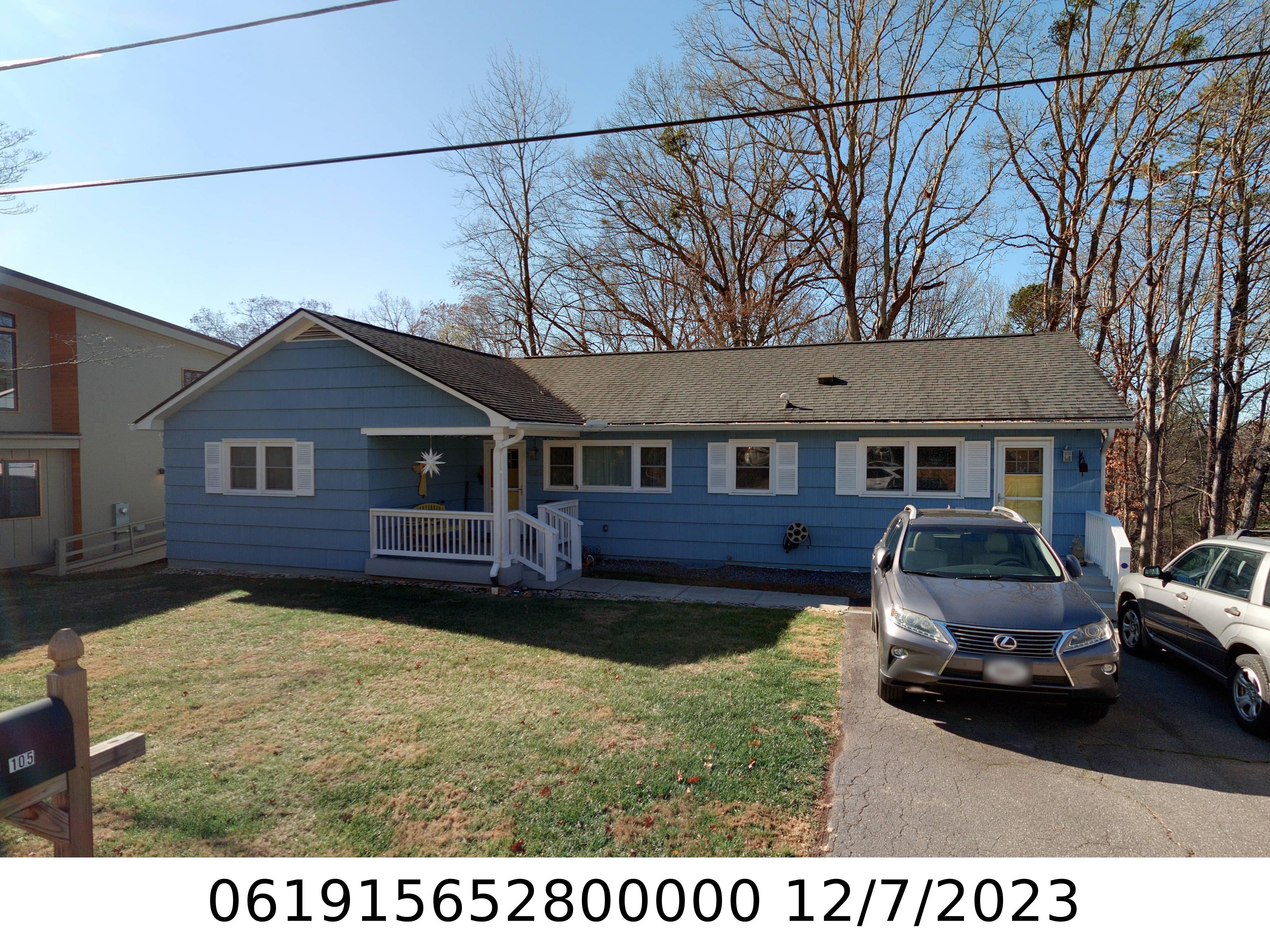 A picture of the property located at 105 RIDGE ST, BLACK MOUNTAIN NC 28711.