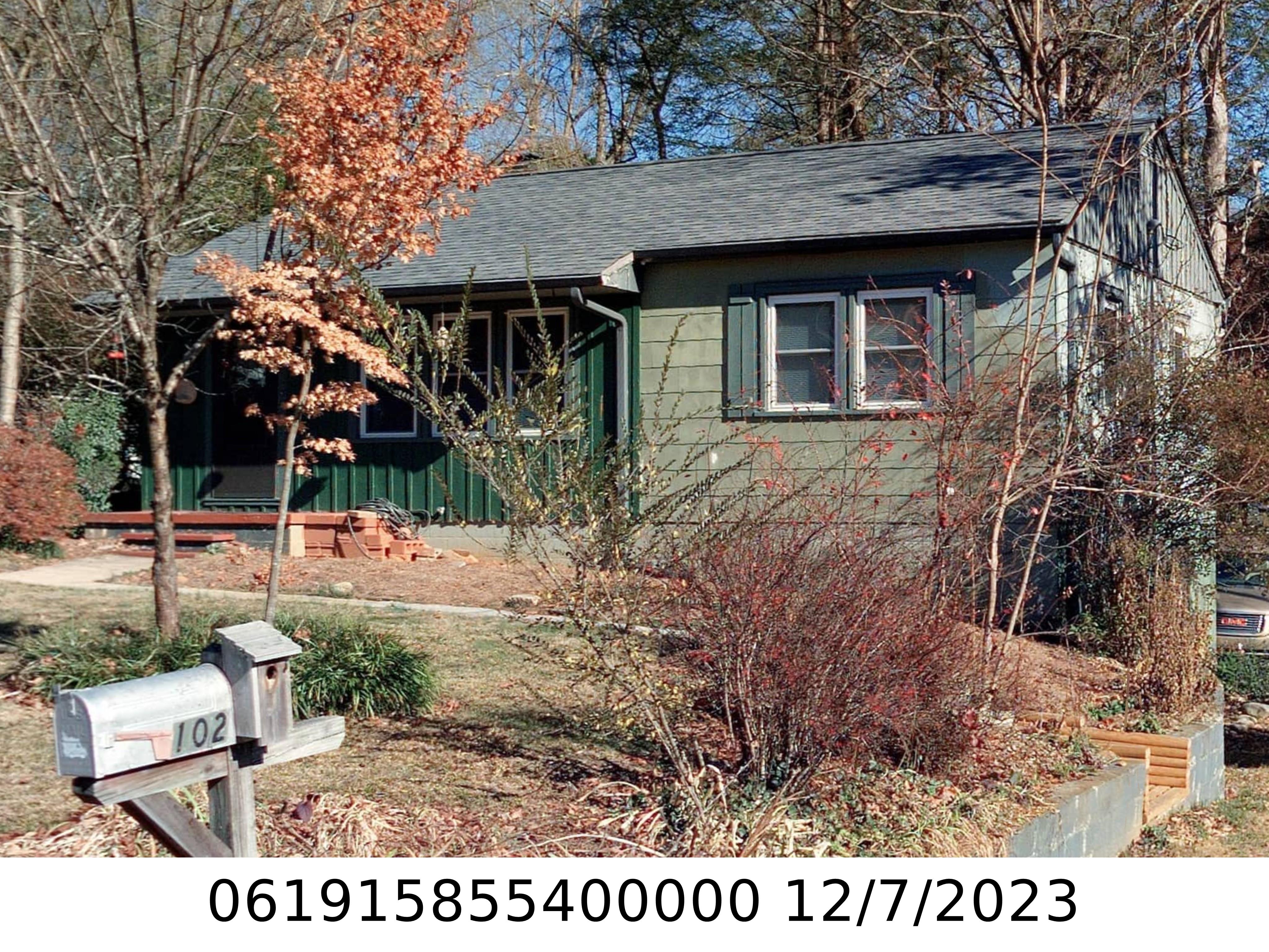 A picture of the property located at 102 RIDGE ST, BLACK MOUNTAIN NC 28711.