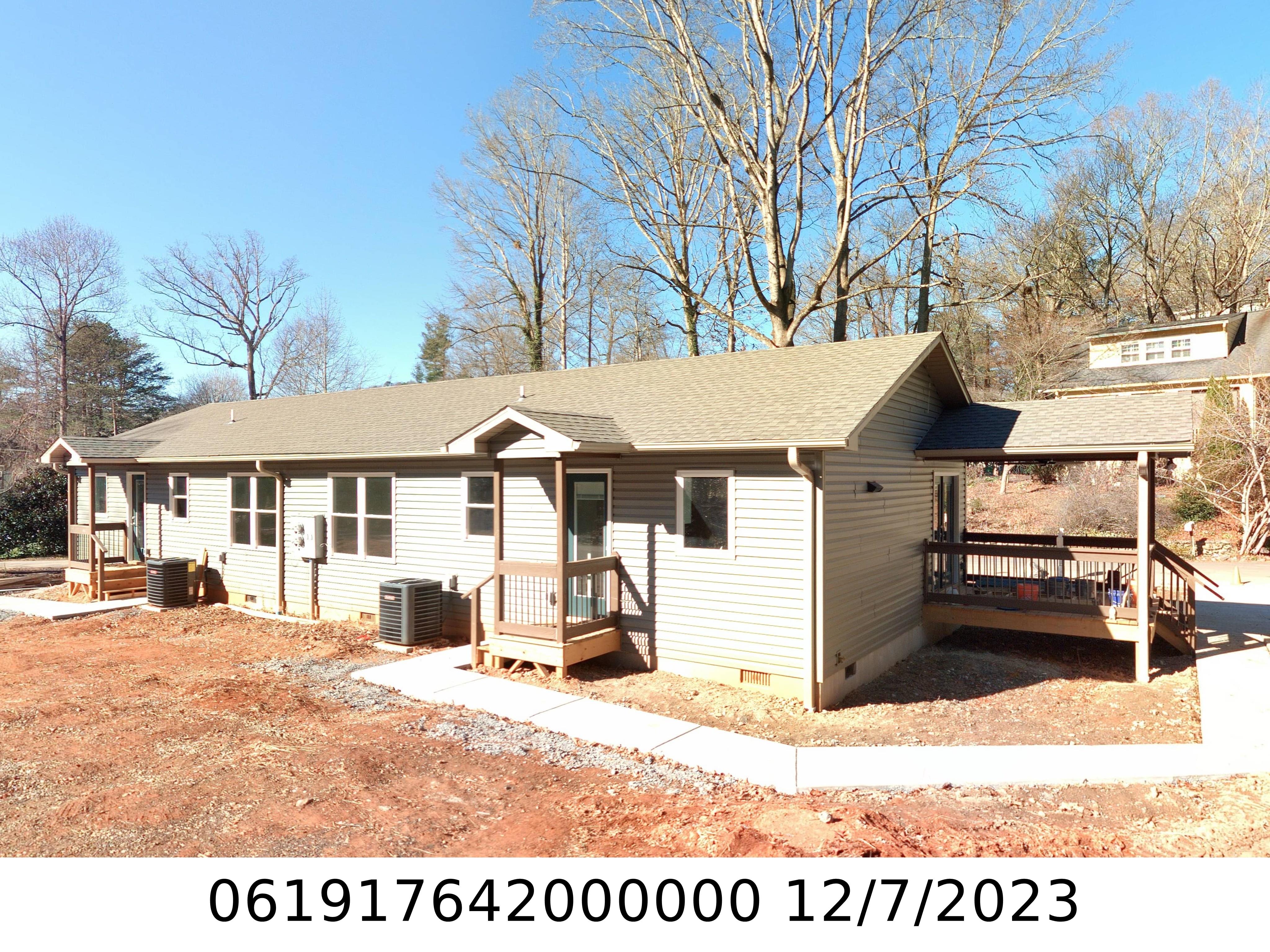 A picture of the property located at 210 N PARK LN, BLACK MOUNTAIN NC 28711.
