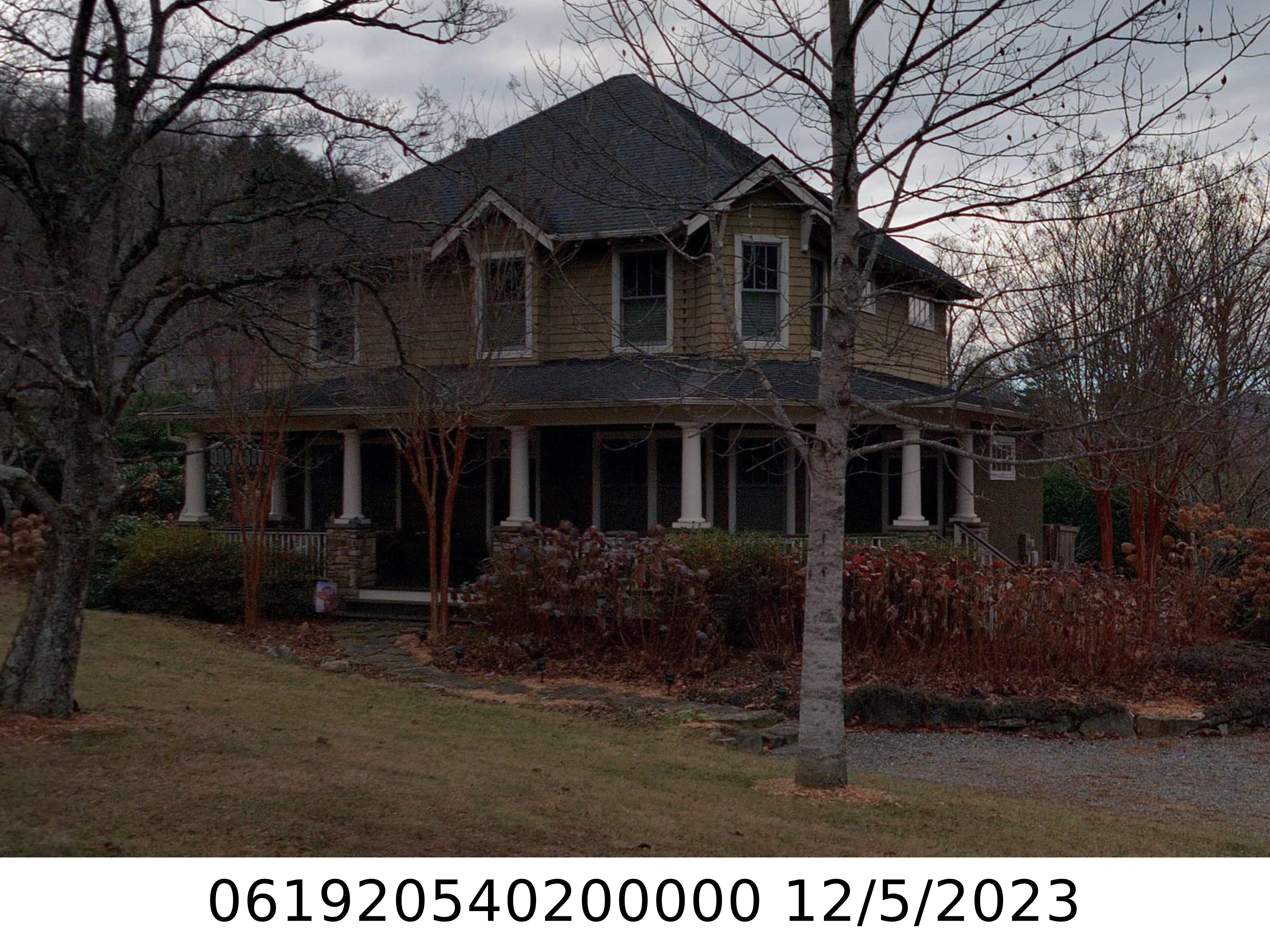 A picture of the property located at 204 DOGWOOD LN, BLACK MOUNTAIN NC 28711.