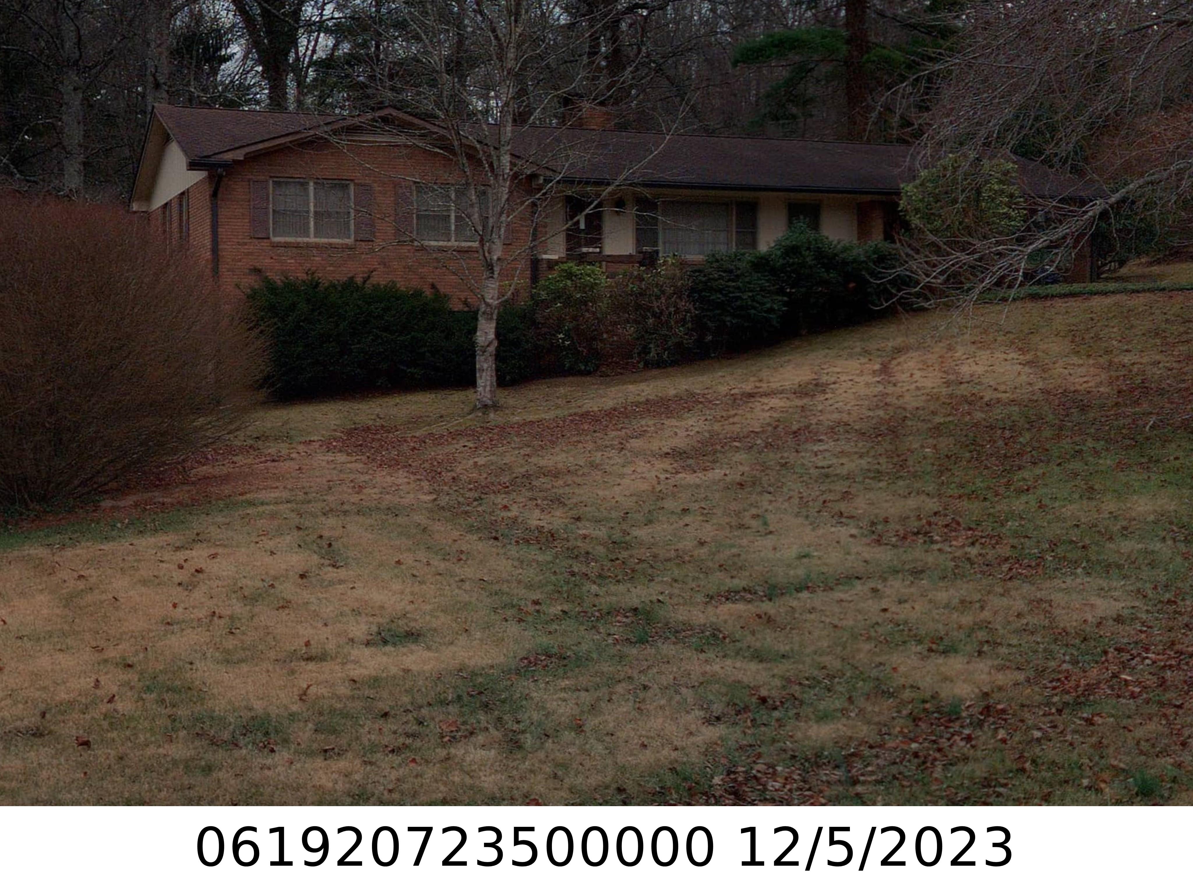 A picture of the property located at 209 DOGWOOD LN, BLACK MOUNTAIN NC 28711.