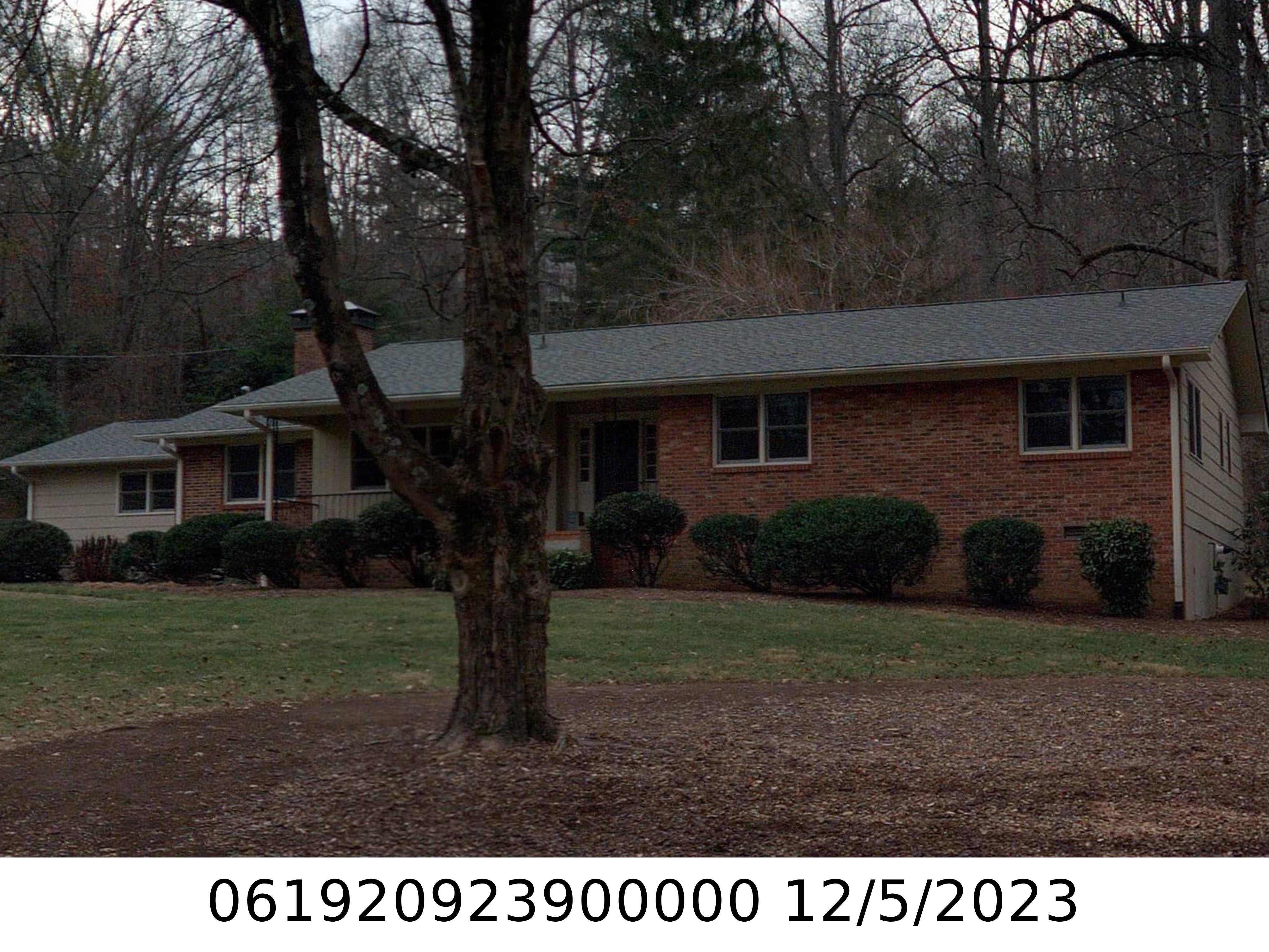 A picture of the property located at 106 LYNCH COVE RD, BLACK MOUNTAIN NC 28711.