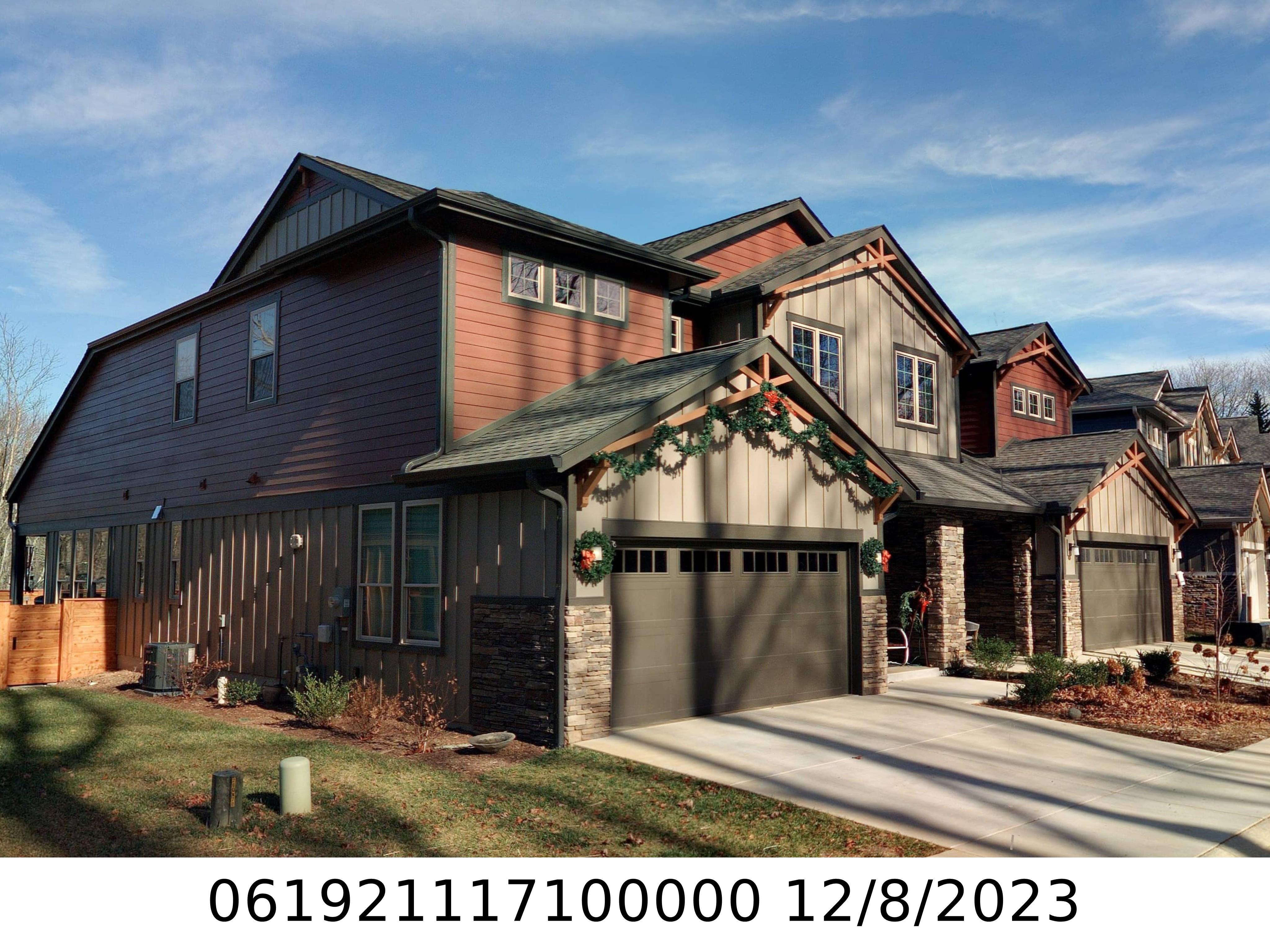A picture of the property located at 562 SWEET BIRCH PARK LN, BLACK MOUNTAIN NC 28711.