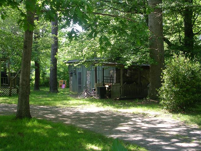 A picture of the property located at 106 DILLING AVE BLACK MOUNTAIN NC.