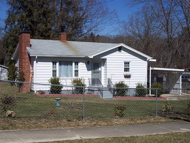 A picture of the property located at 109 VANCE AVE, BLACK MOUNTAIN NC 28711.