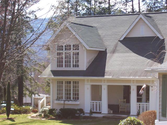 A picture of the property located at 103 BORDER ST, BLACK MOUNTAIN NC 28711.