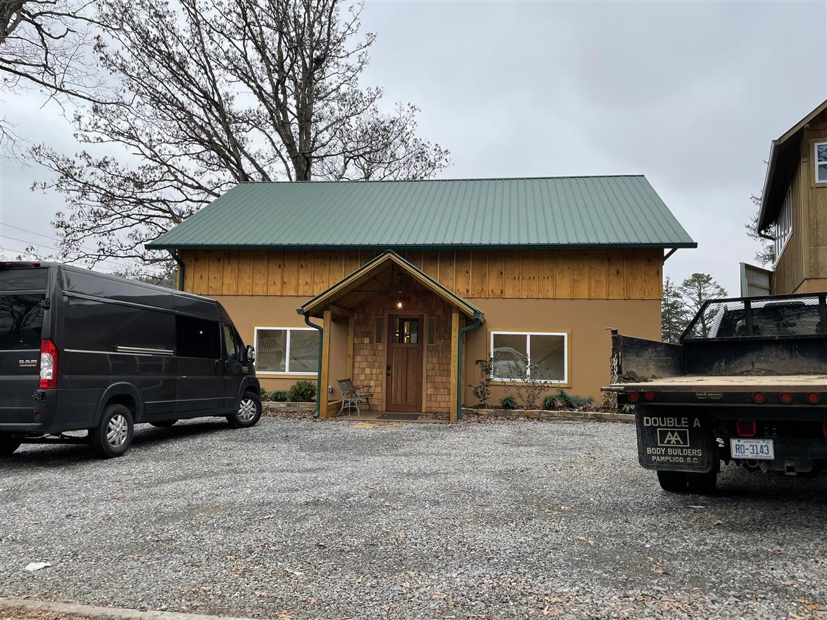 A picture of the property located at 101 NEW BERN AVE, BLACK MOUNTAIN NC 28711.