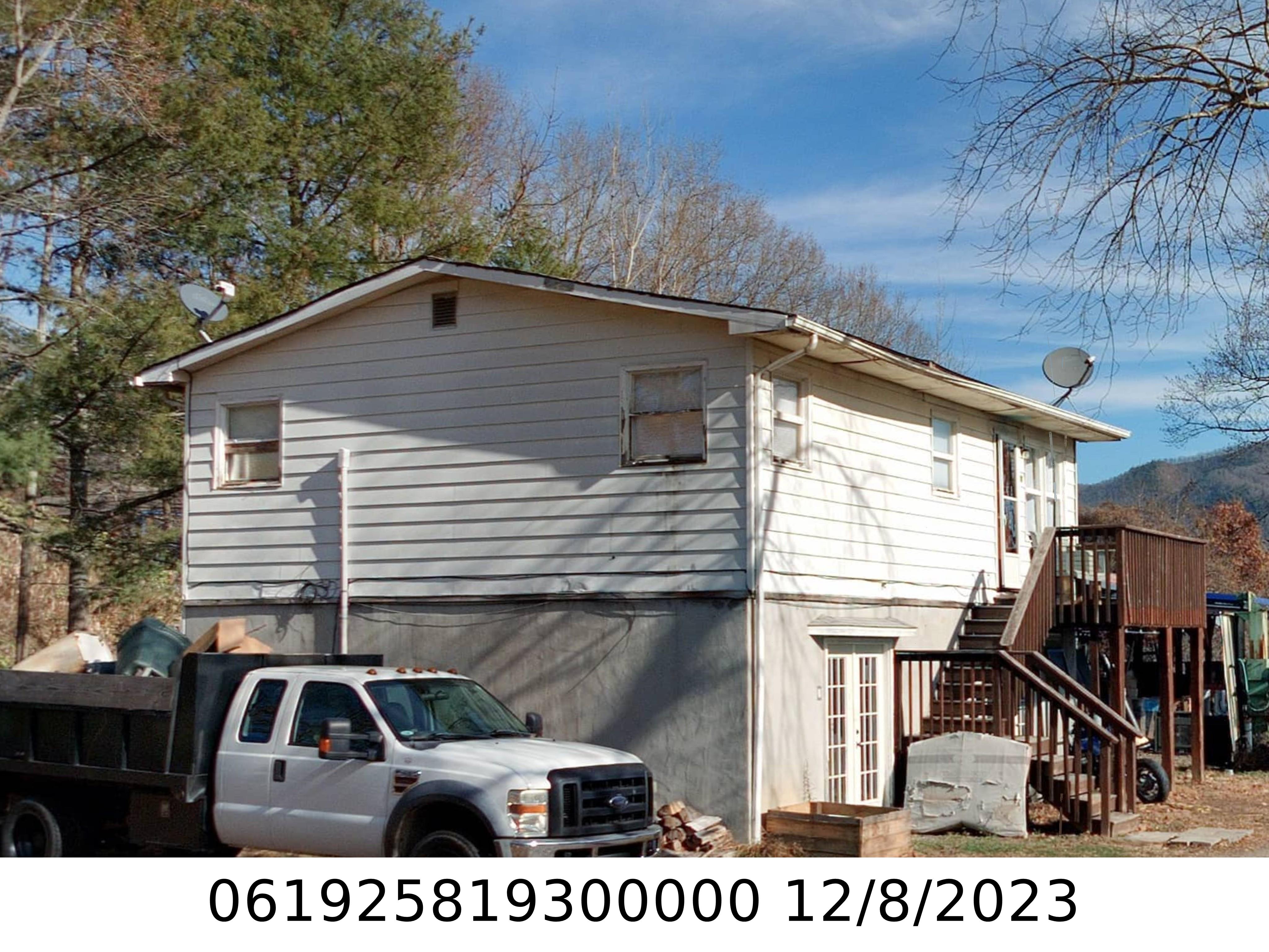 A picture of the property located at 11 SPRING ST, BLACK MOUNTAIN NC 28711.