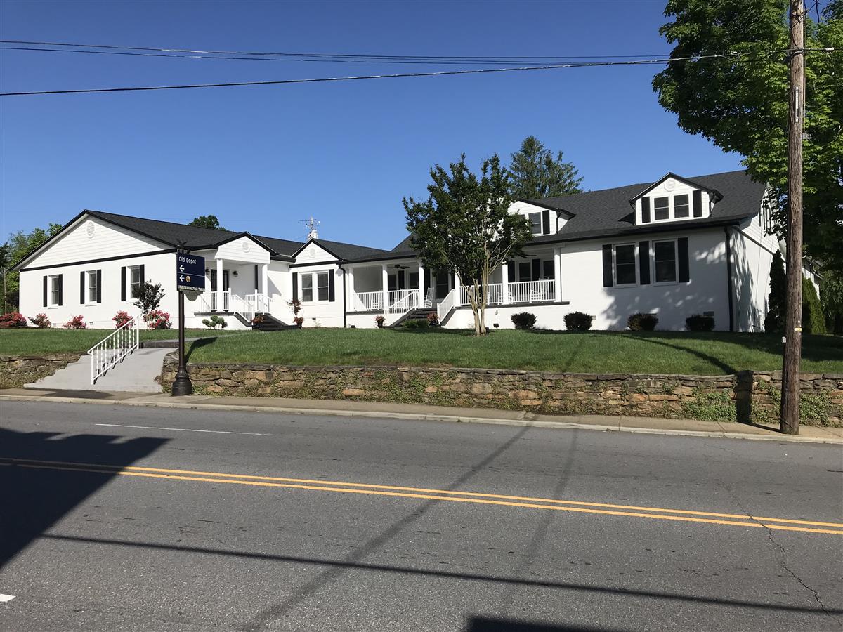 A picture of the property located at 100 N DOUGHERTY ST, BLACK MOUNTAIN NC 28711.