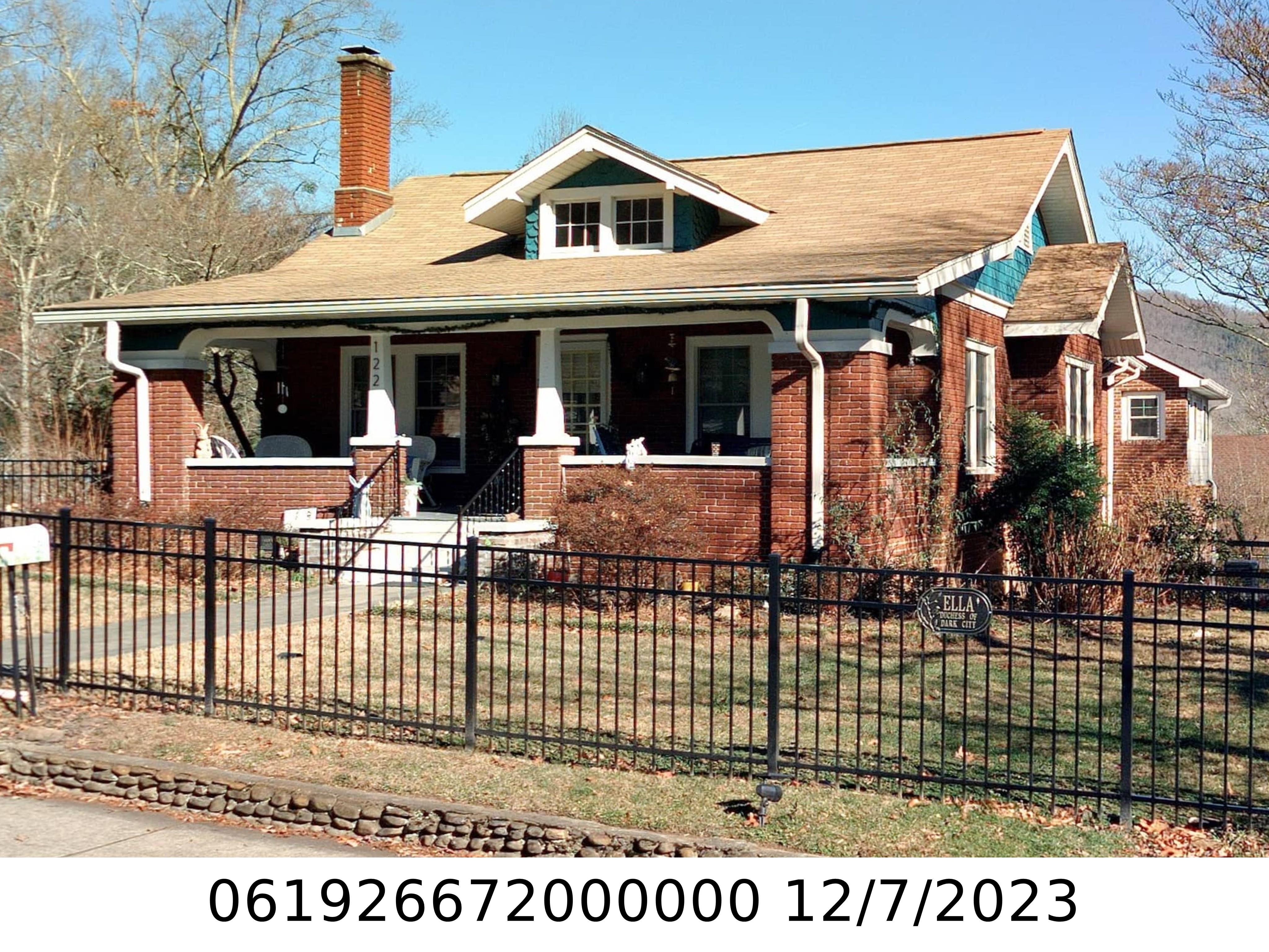 A picture of the property located at 122 CHURCH ST, BLACK MOUNTAIN NC 28711.