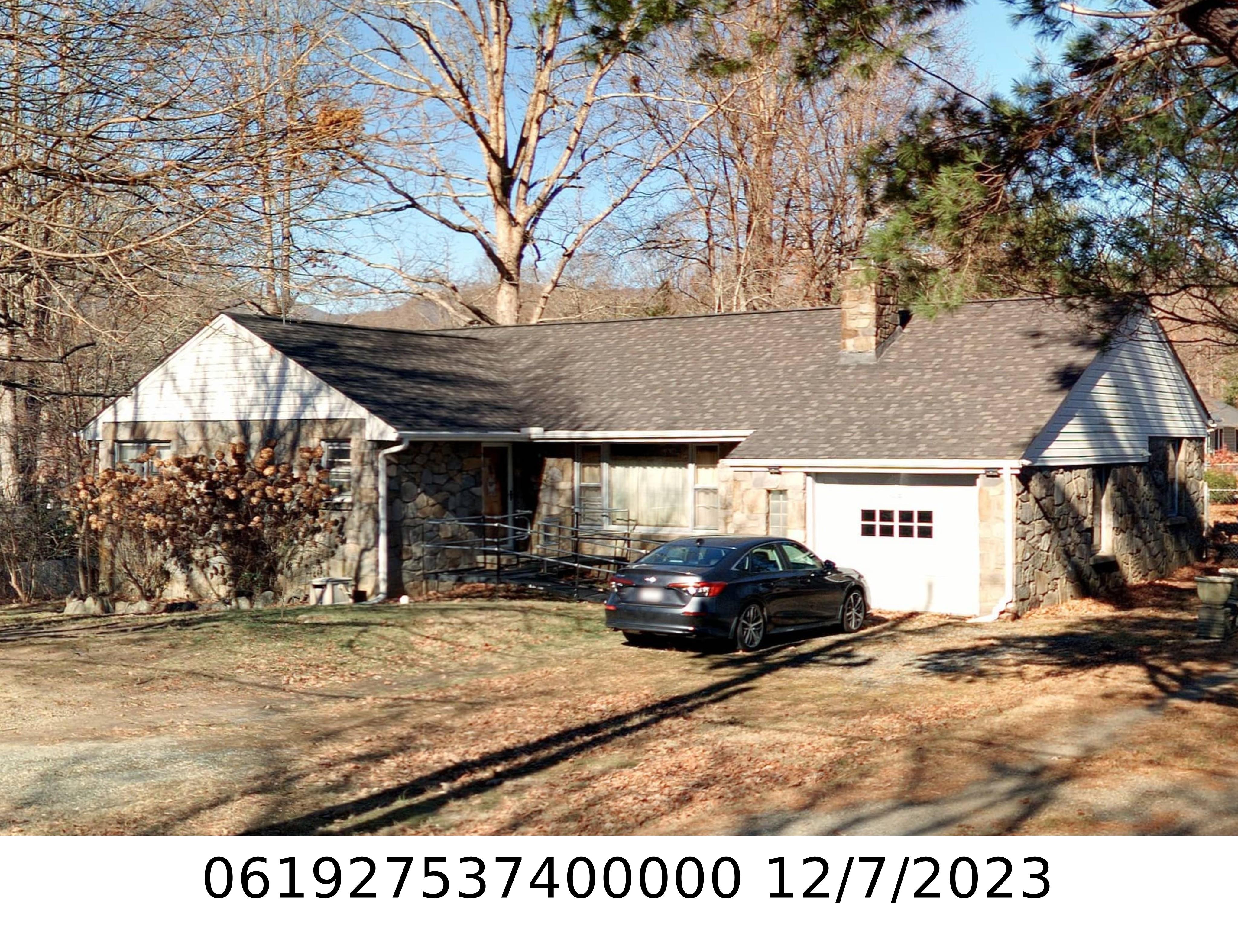 A picture of the property located at 104 LAUREL CIRCLE DR, BLACK MOUNTAIN NC 28711.