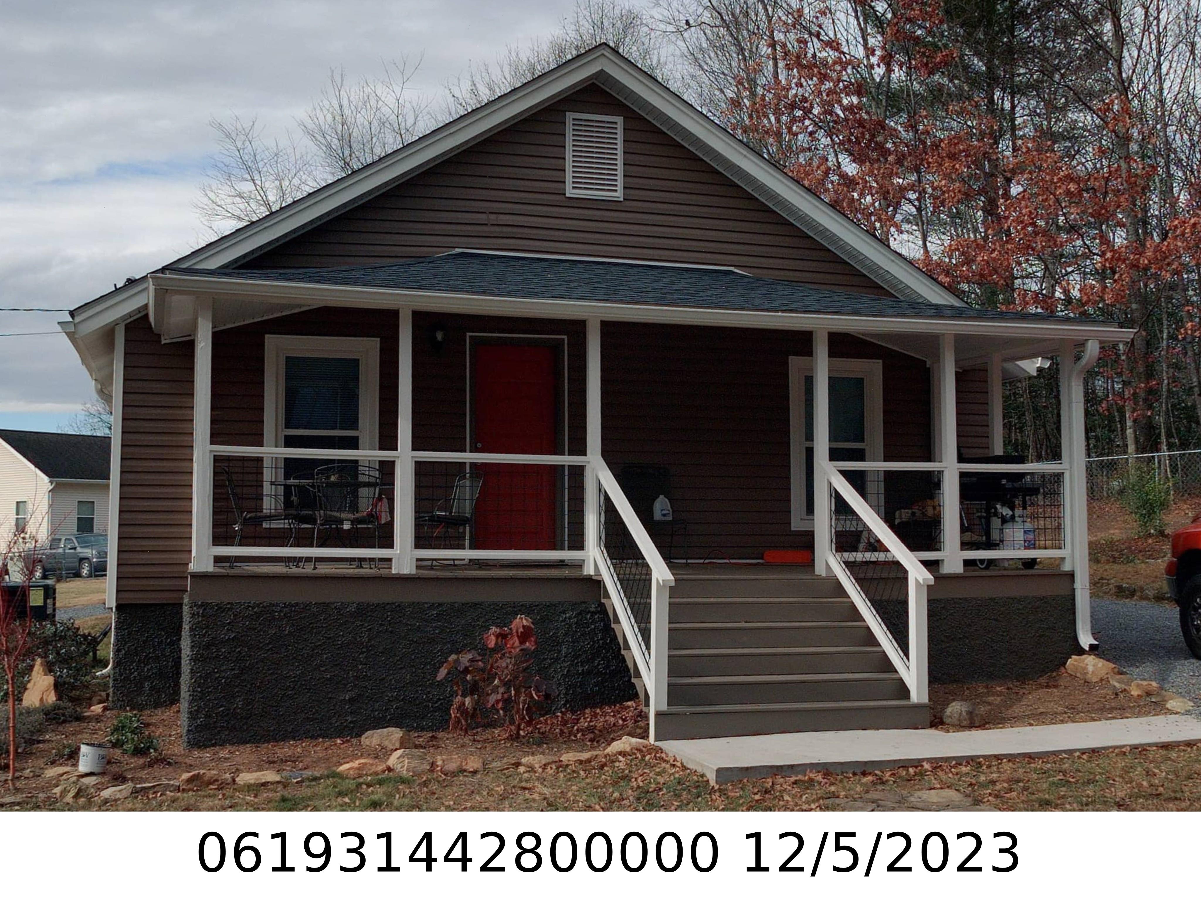 A picture of the property located at 111 HILL ST, BLACK MOUNTAIN NC 28711.