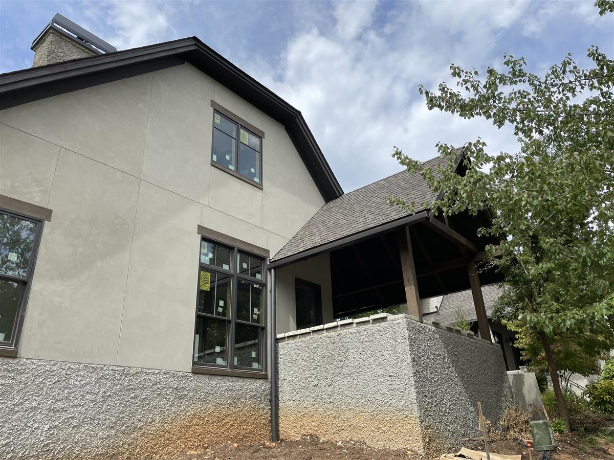 A picture of the property located at 16 KEATS RD, BLACK MOUNTAIN NC 28711.