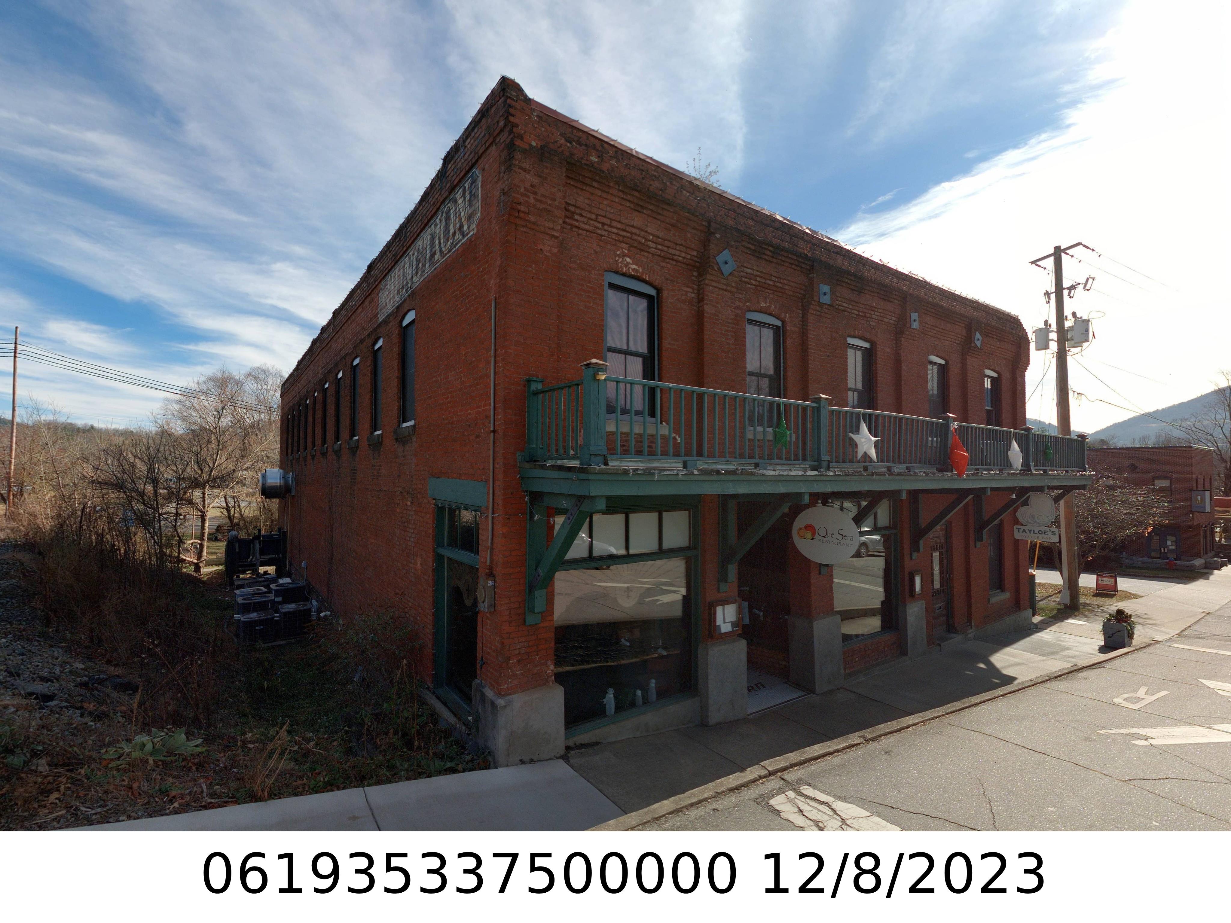A picture of the property located at 101 BLACK MOUNTAIN AVE, BLACK MOUNTAIN NC 28711.