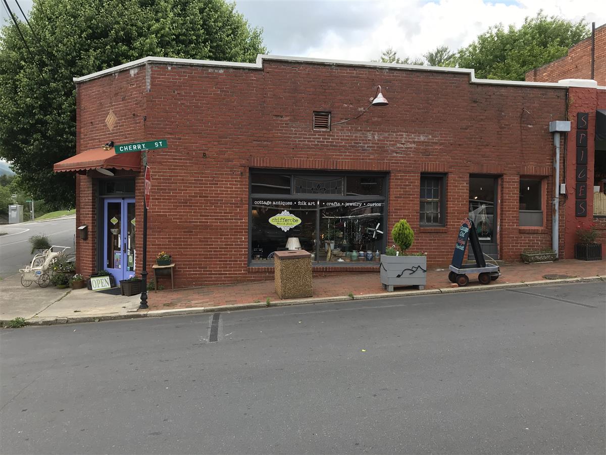 A picture of the property located at 132 CHERRY ST BLACK MOUNTAIN NC.