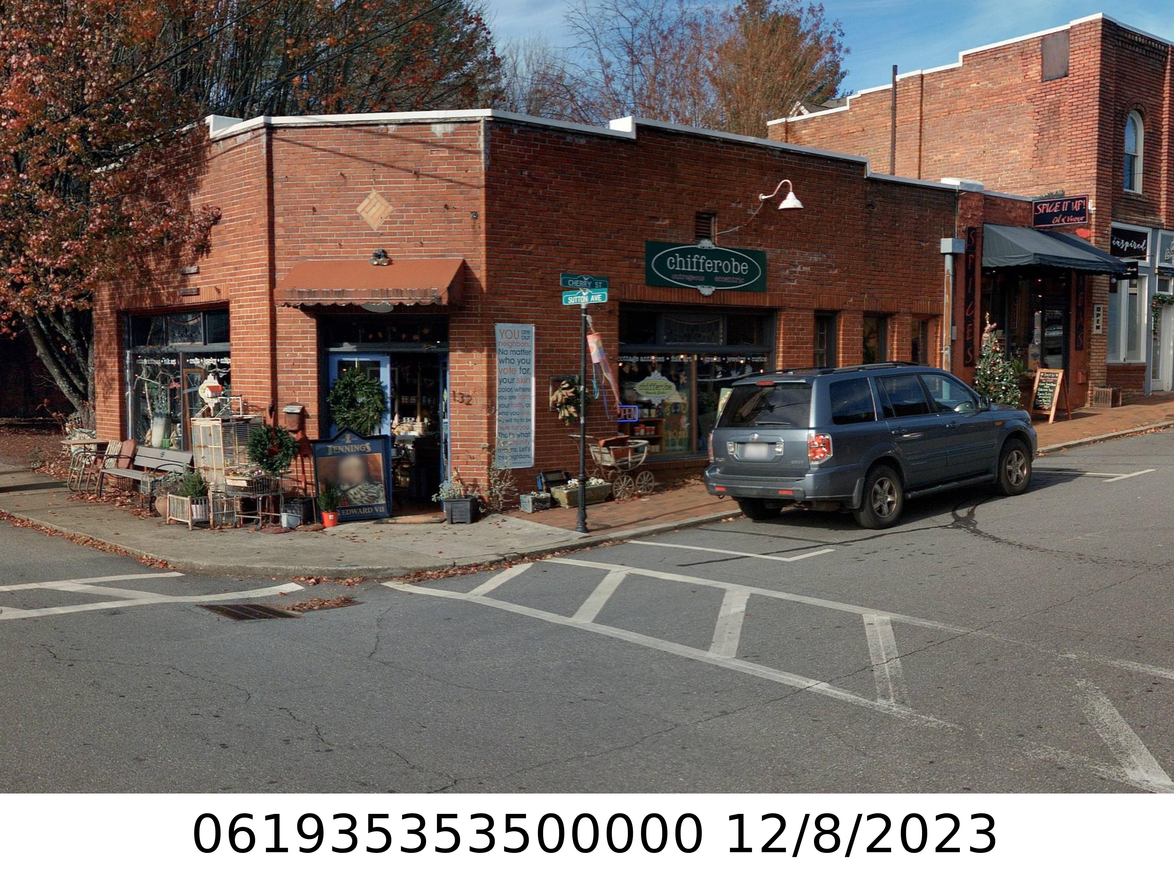 A picture of the property located at 132 CHERRY ST, BLACK MOUNTAIN NC 28711.