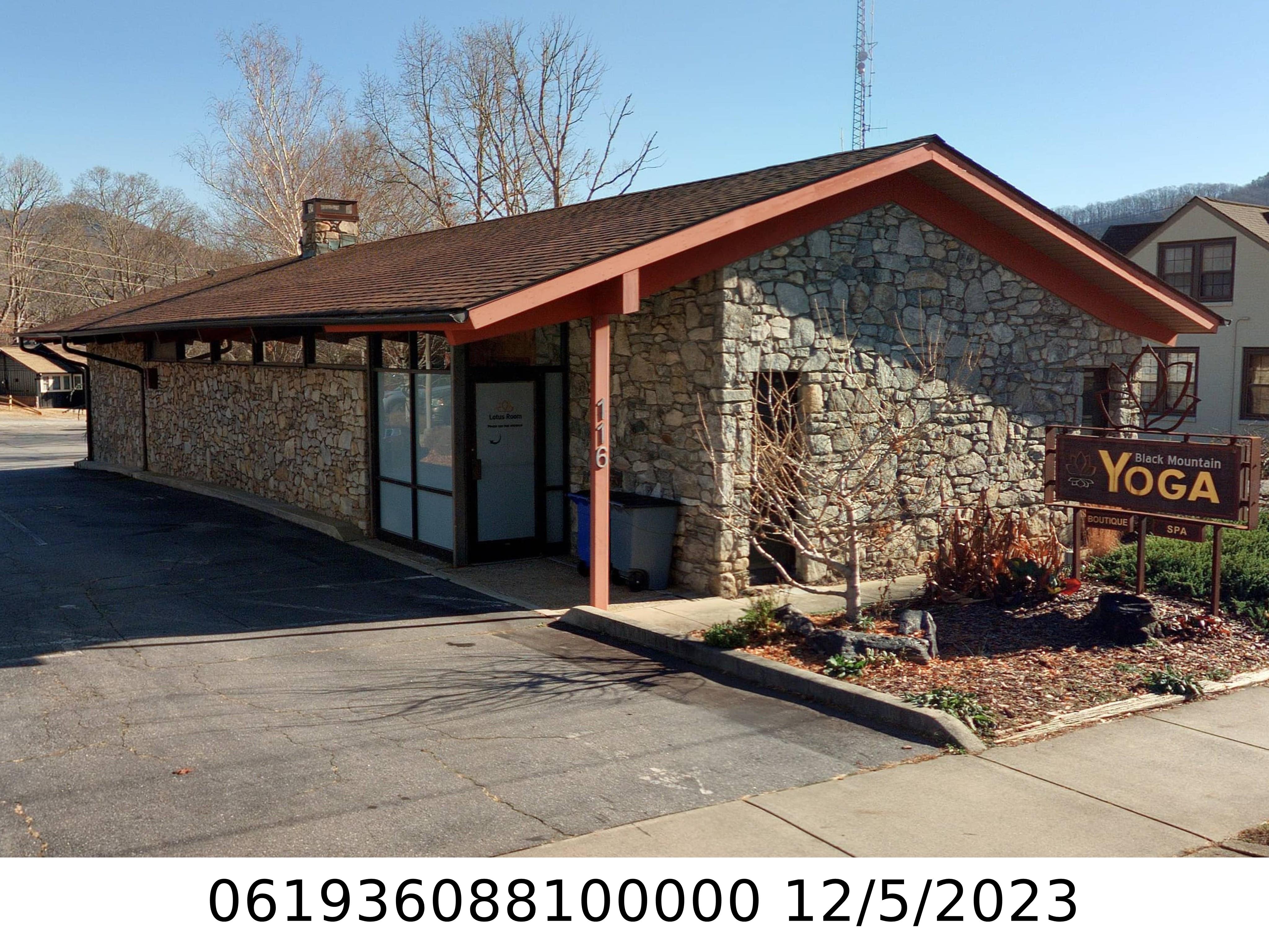 A picture of the property located at 116 MONTREAT RD, BLACK MOUNTAIN NC 28711.