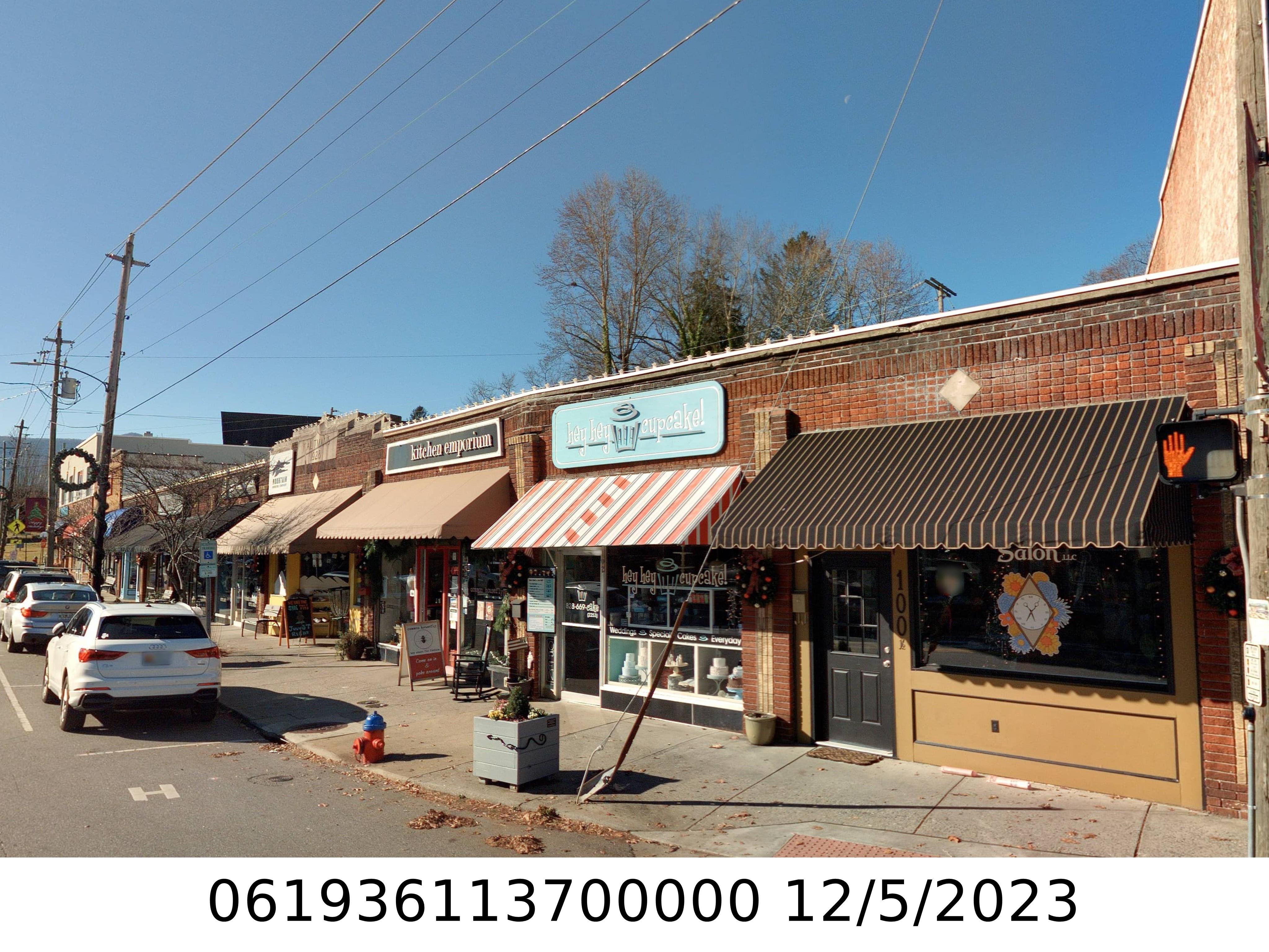 A picture of the property located at 104 W STATE ST, BLACK MOUNTAIN NC 28711.