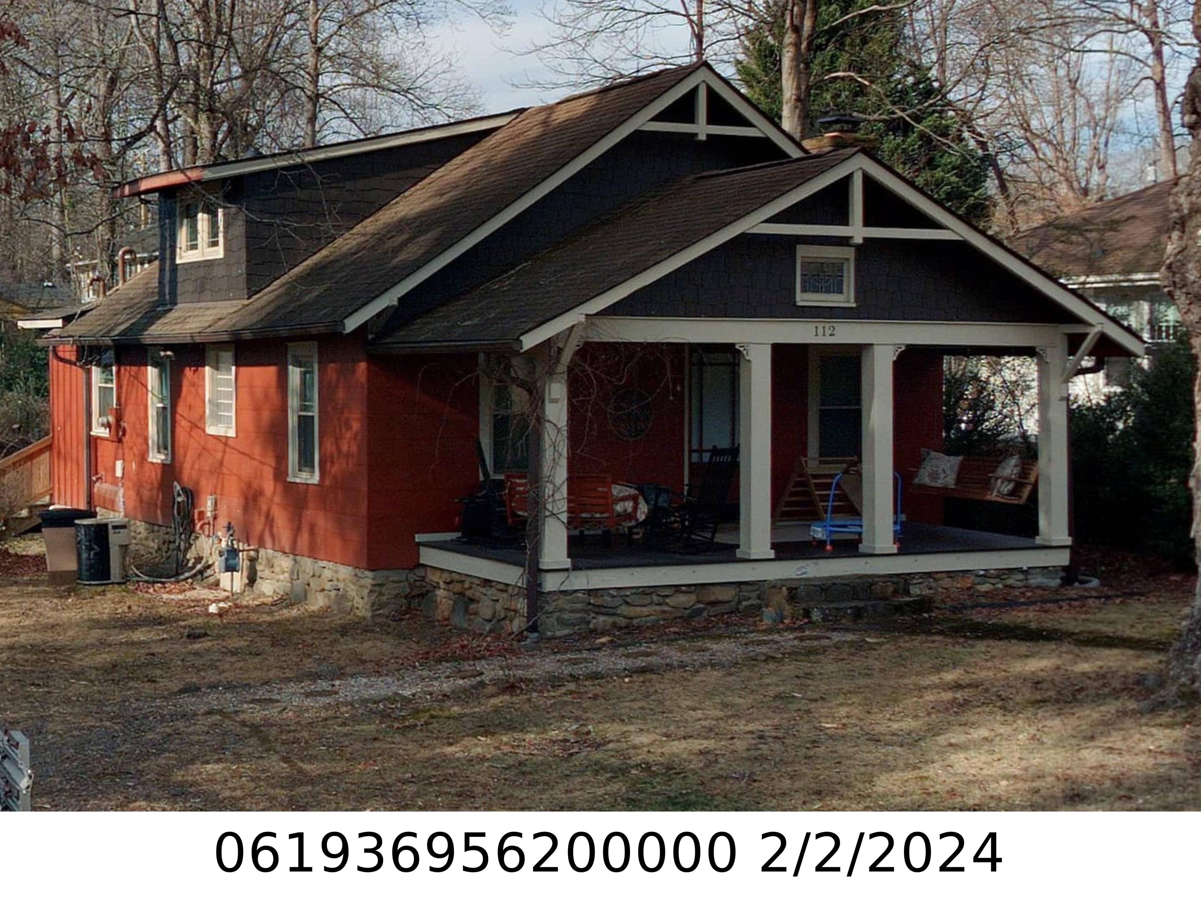 A picture of the property located at 112 S RIDGEWAY AVE, BLACK MOUNTAIN NC 28711.