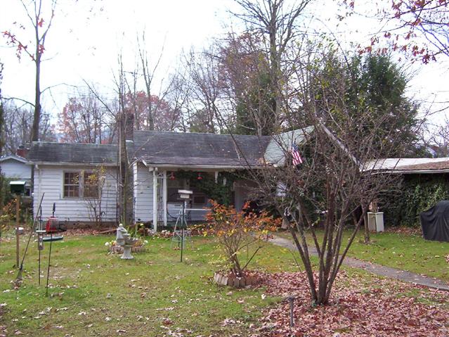 A picture of the property located at 102 THIRD ST BLACK MOUNTAIN NC.