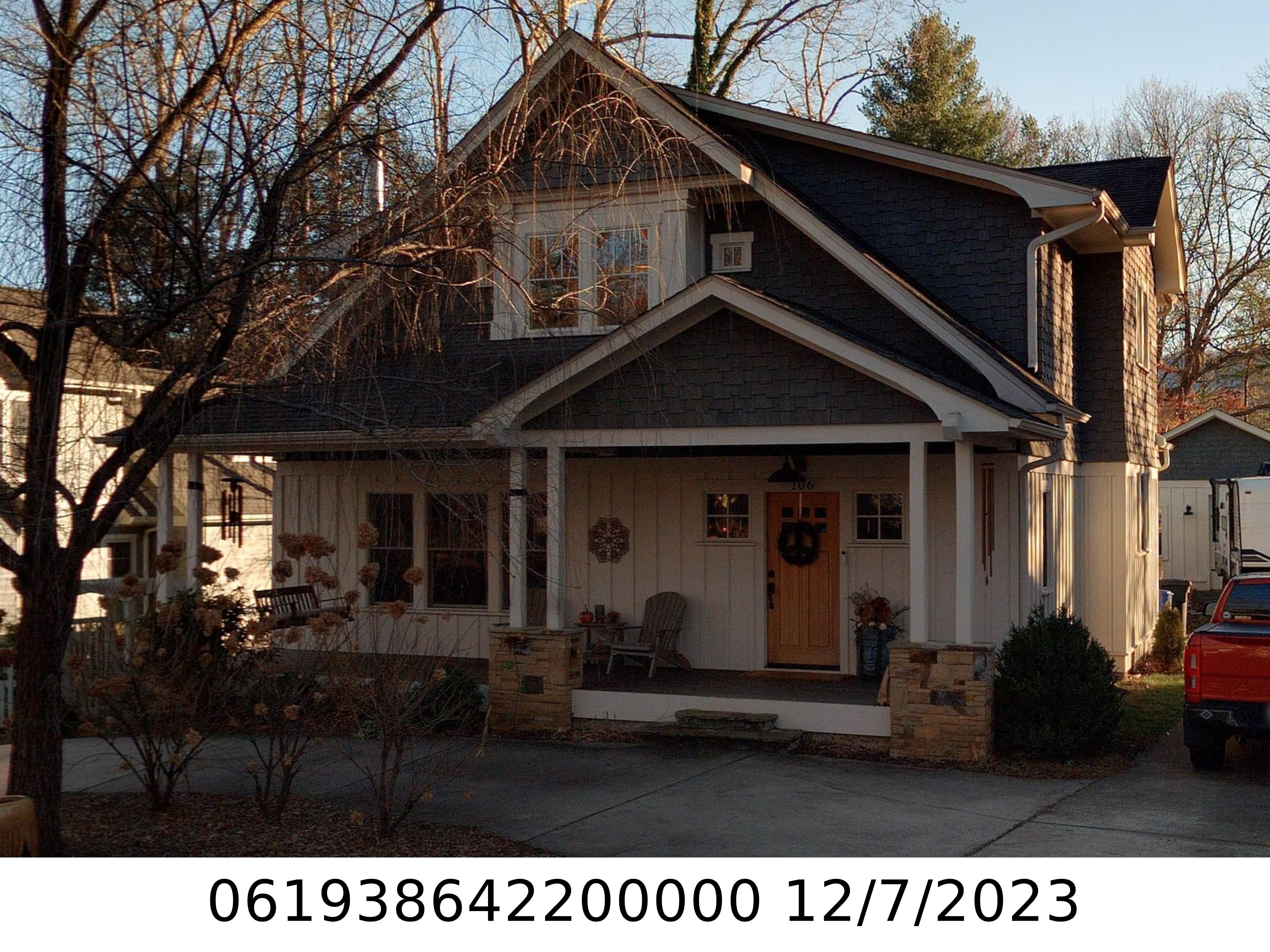 A picture of the property located at 106 FOURTH ST, BLACK MOUNTAIN NC 28711.