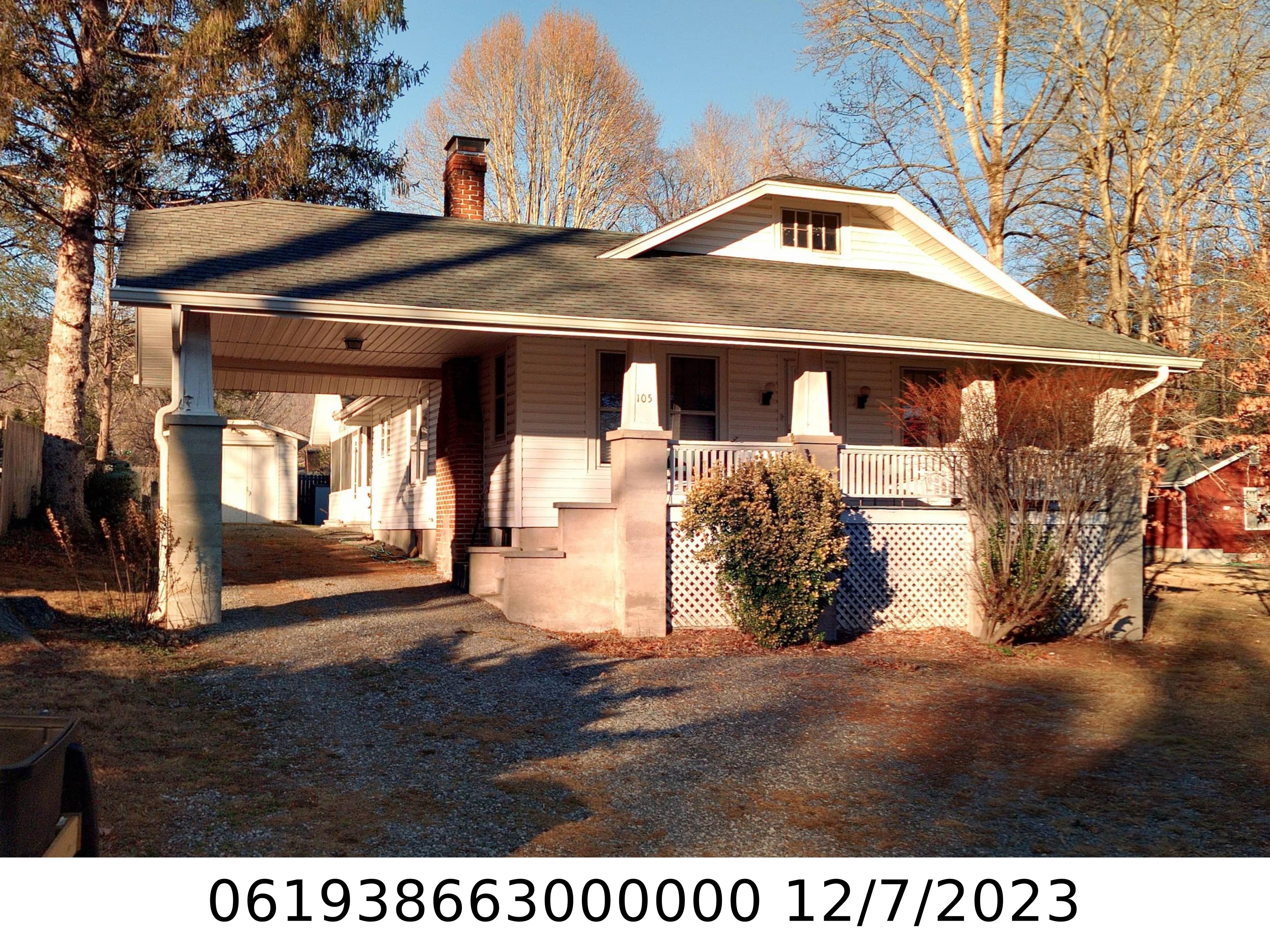 A picture of the property located at 105 FOURTH ST, BLACK MOUNTAIN NC 28711.