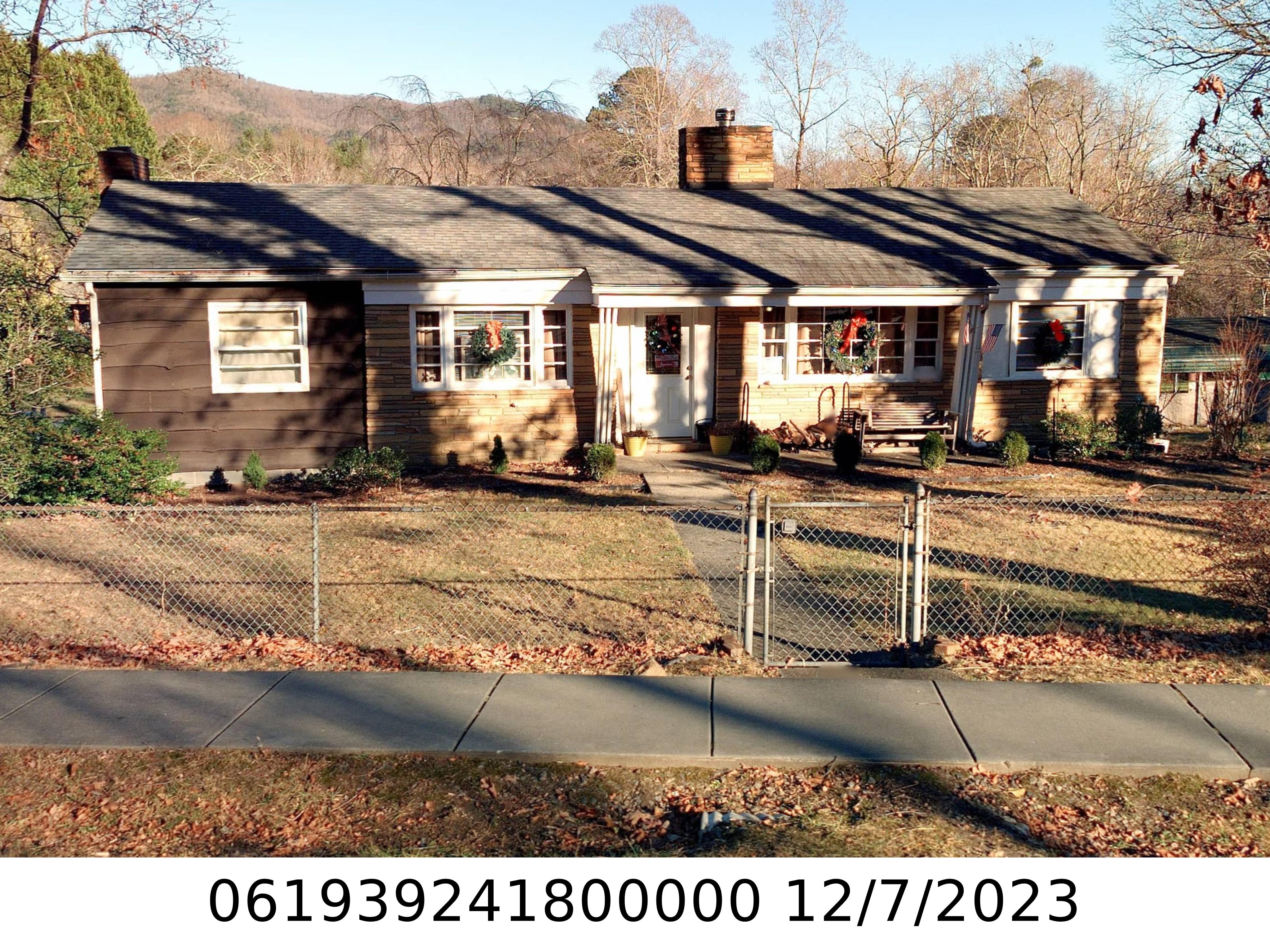 A picture of the property located at 704 MONTREAT RD, BLACK MOUNTAIN NC 28711.