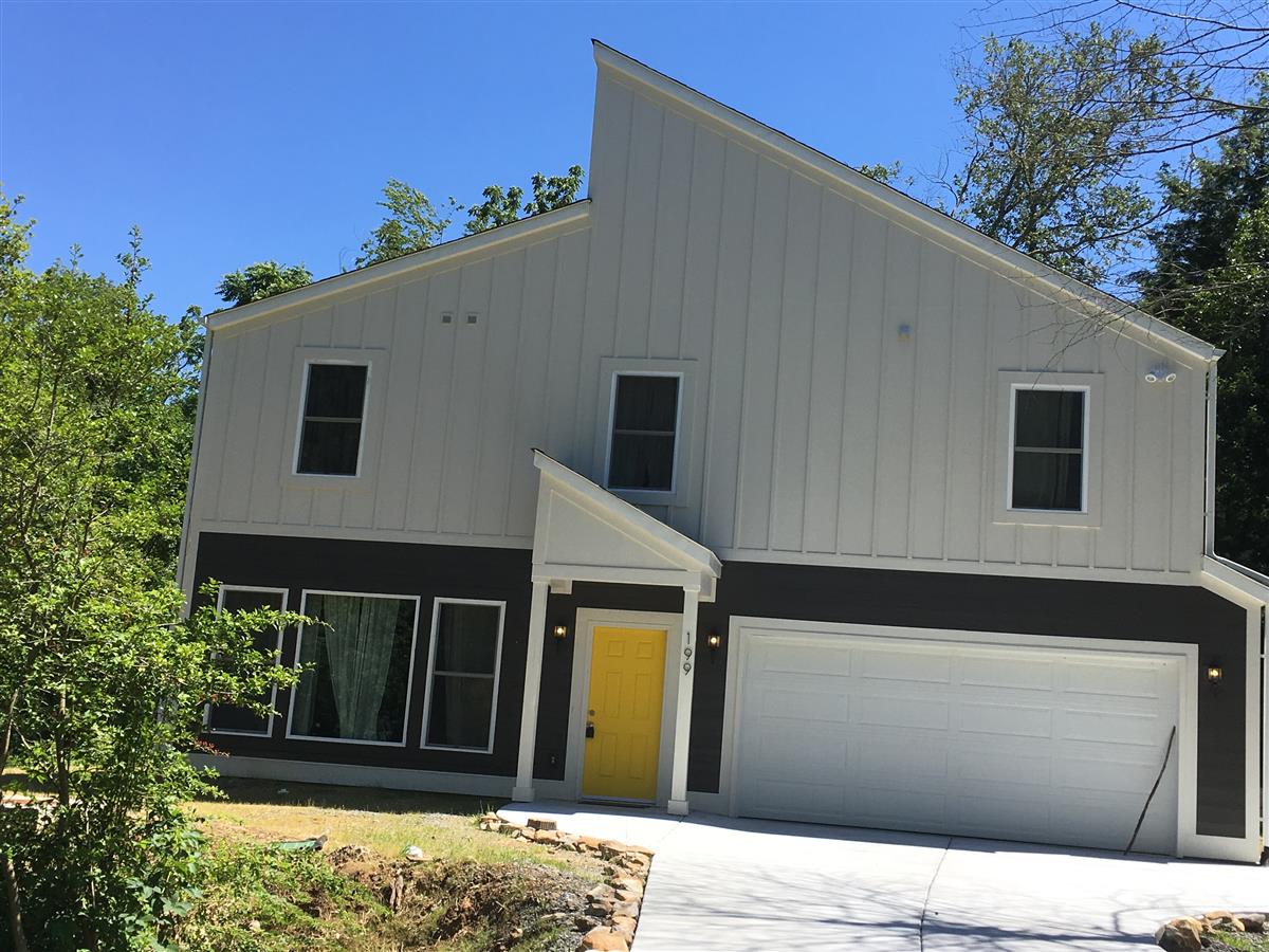 A picture of the property located at 199 PORTMANVILLA RD, BLACK MOUNTAIN NC 28711.
