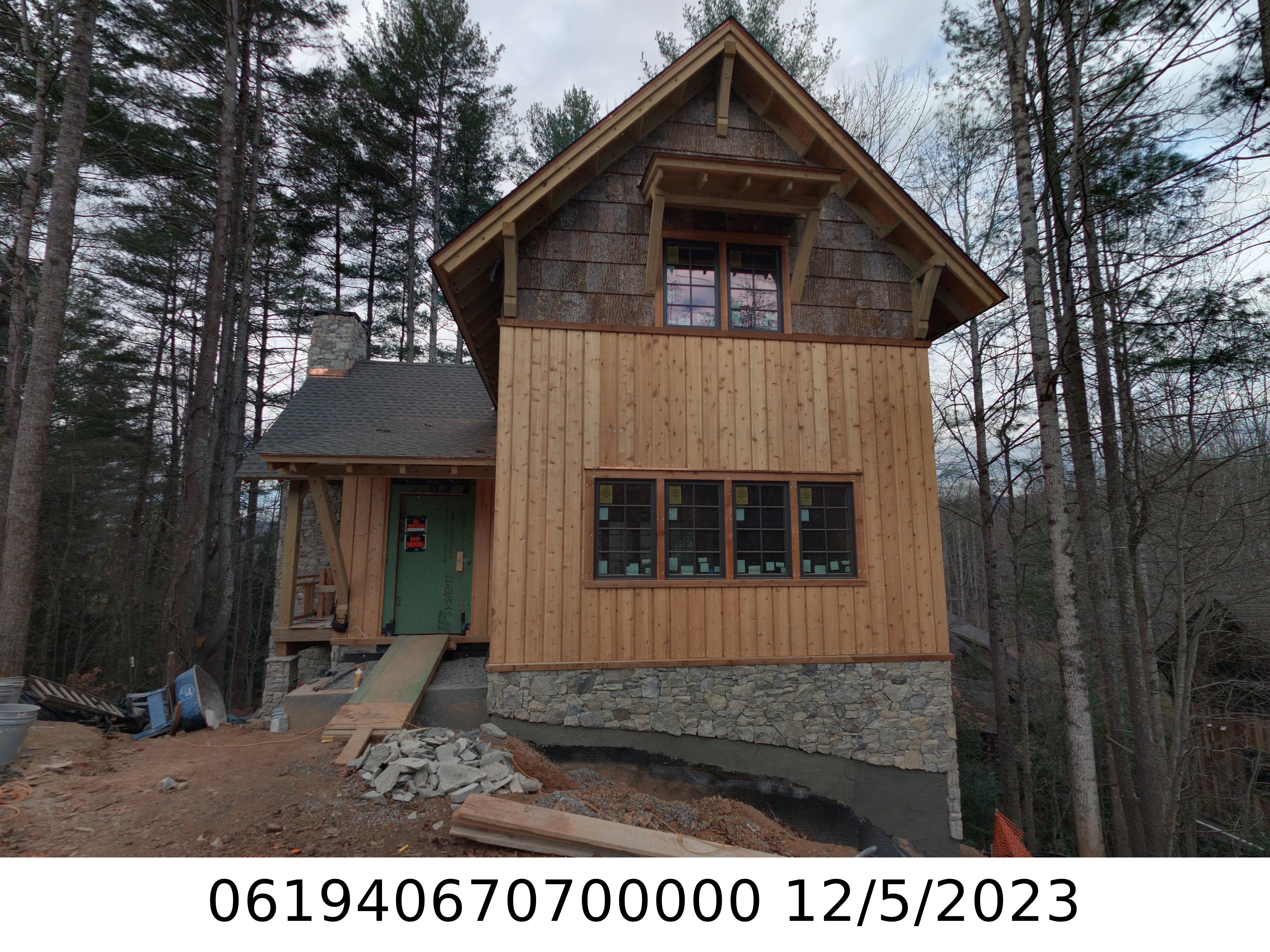 A picture of the property located at 121 BROWNING RD, BLACK MOUNTAIN NC 28711.