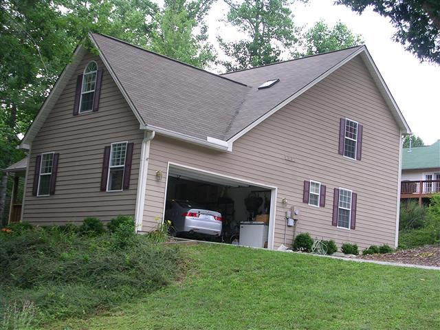 A picture of the property located at 121 BROOKSIDE AVE, BLACK MOUNTAIN NC 28711.