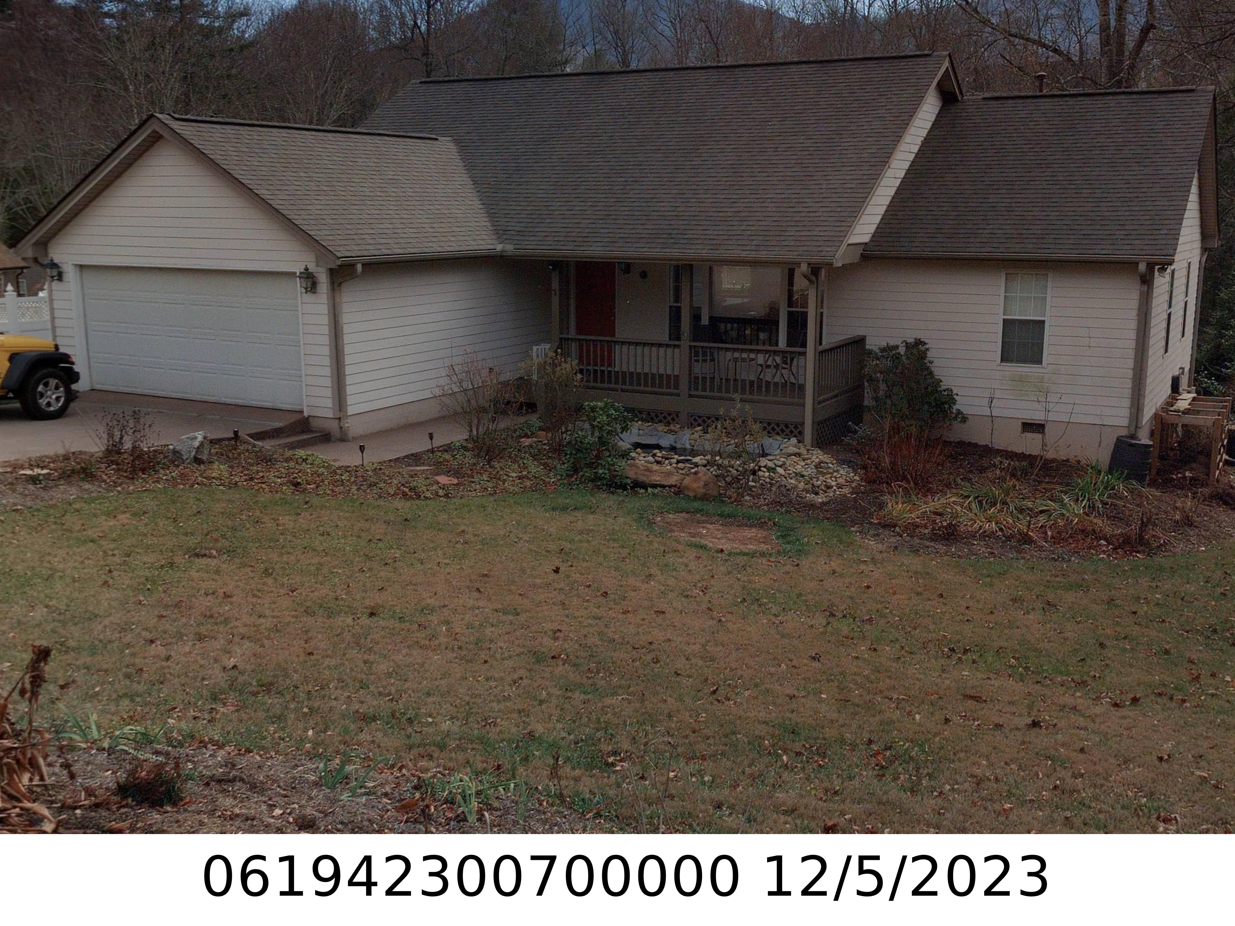 A picture of the property located at 109 BROOKSIDE AVE, BLACK MOUNTAIN NC 28711.